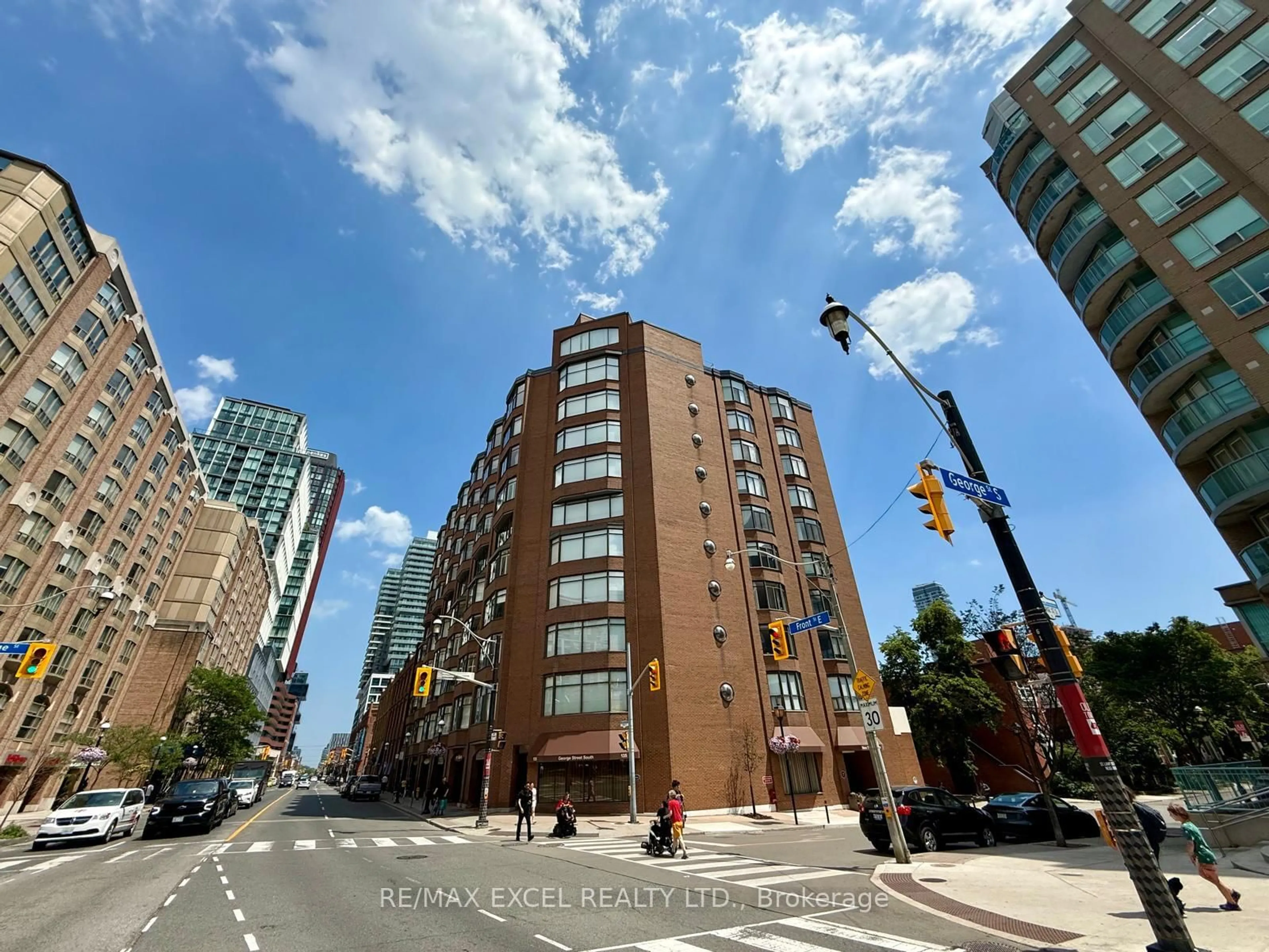 Unknown for 135 George St #603, Toronto Ontario M5A 4E8