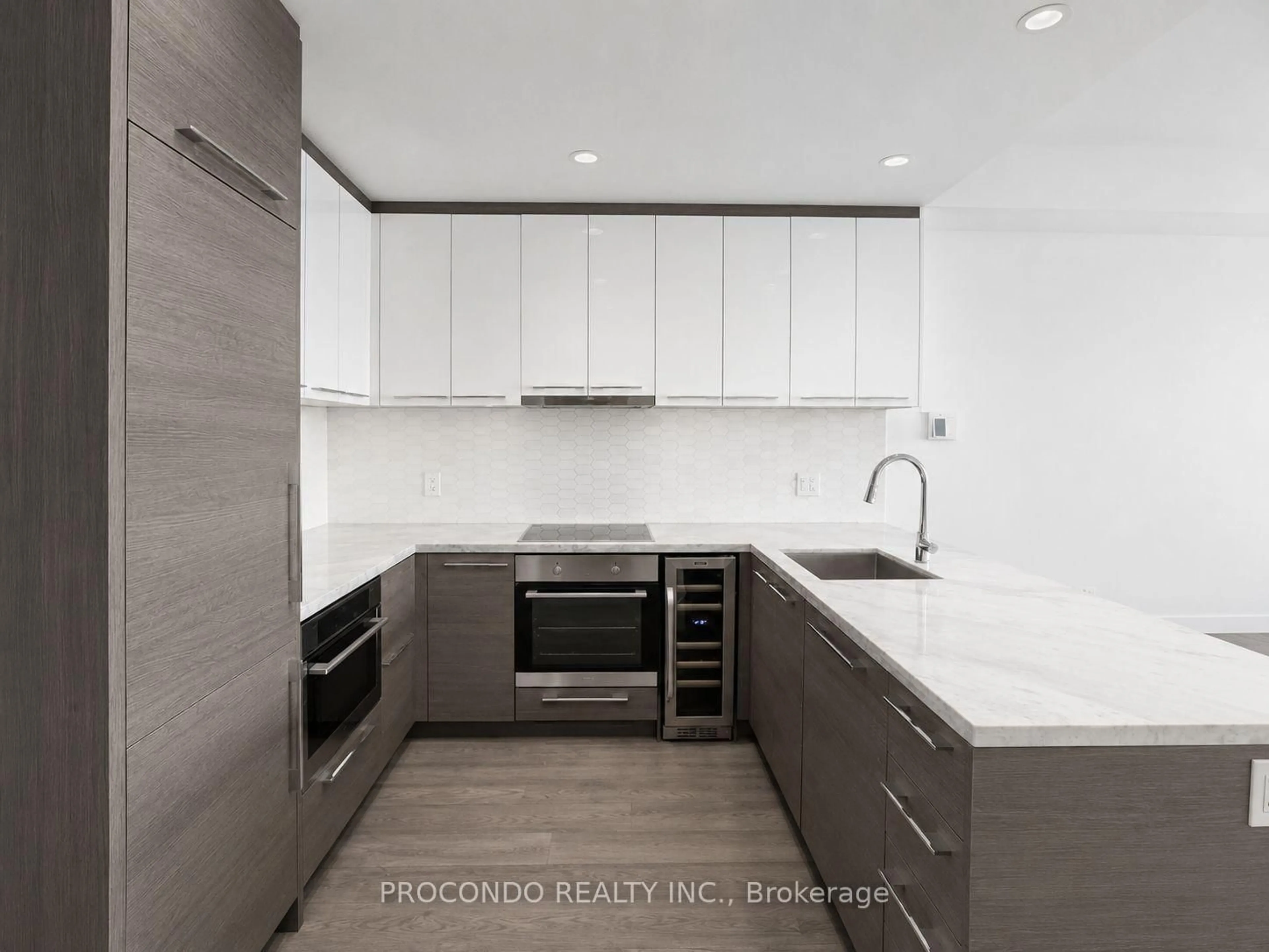 Standard kitchen, unknown for 488 University Ave #3812, Toronto Ontario M5G 0C1