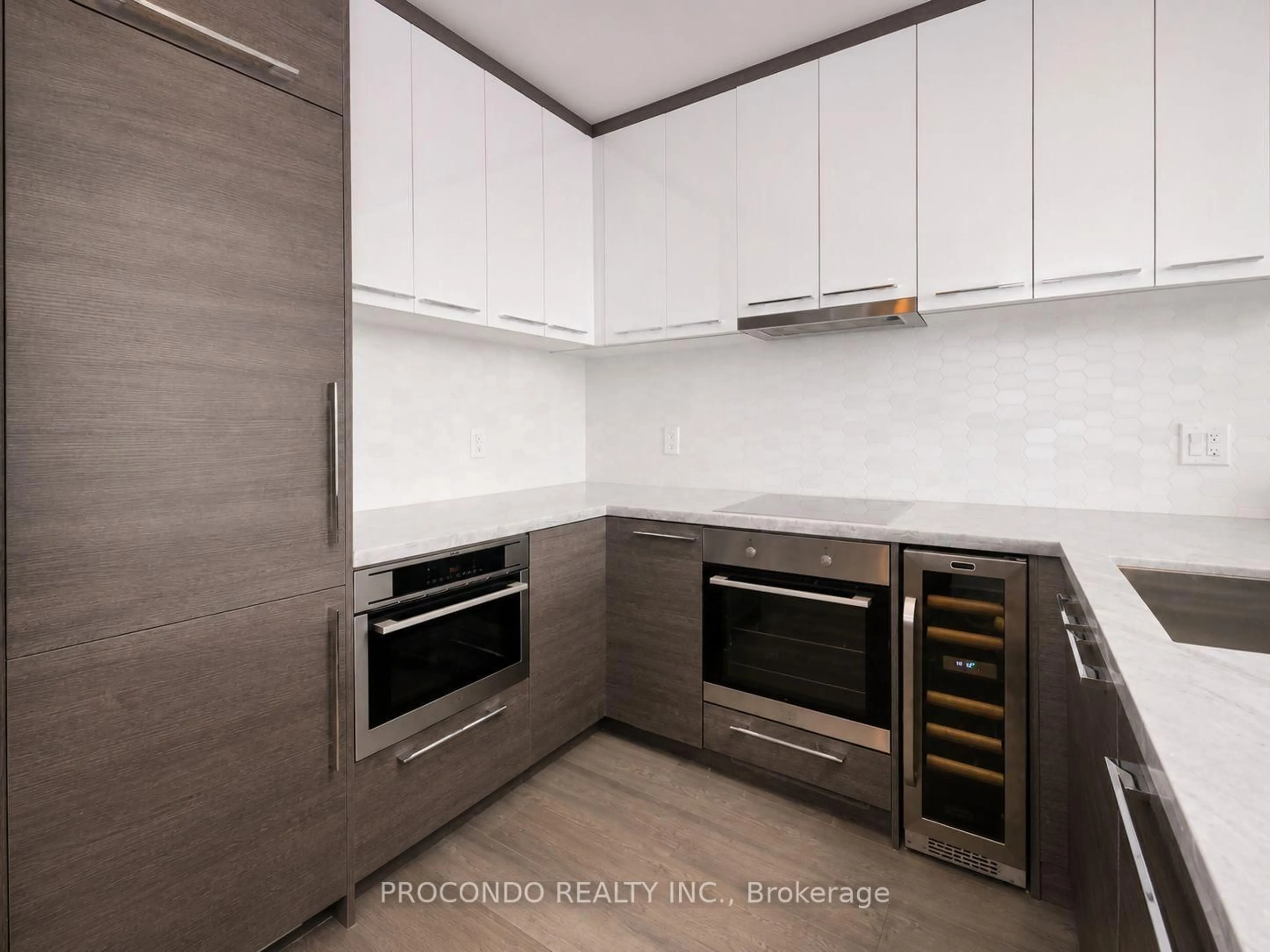 Standard kitchen, unknown for 488 University Ave #3812, Toronto Ontario M5G 0C1