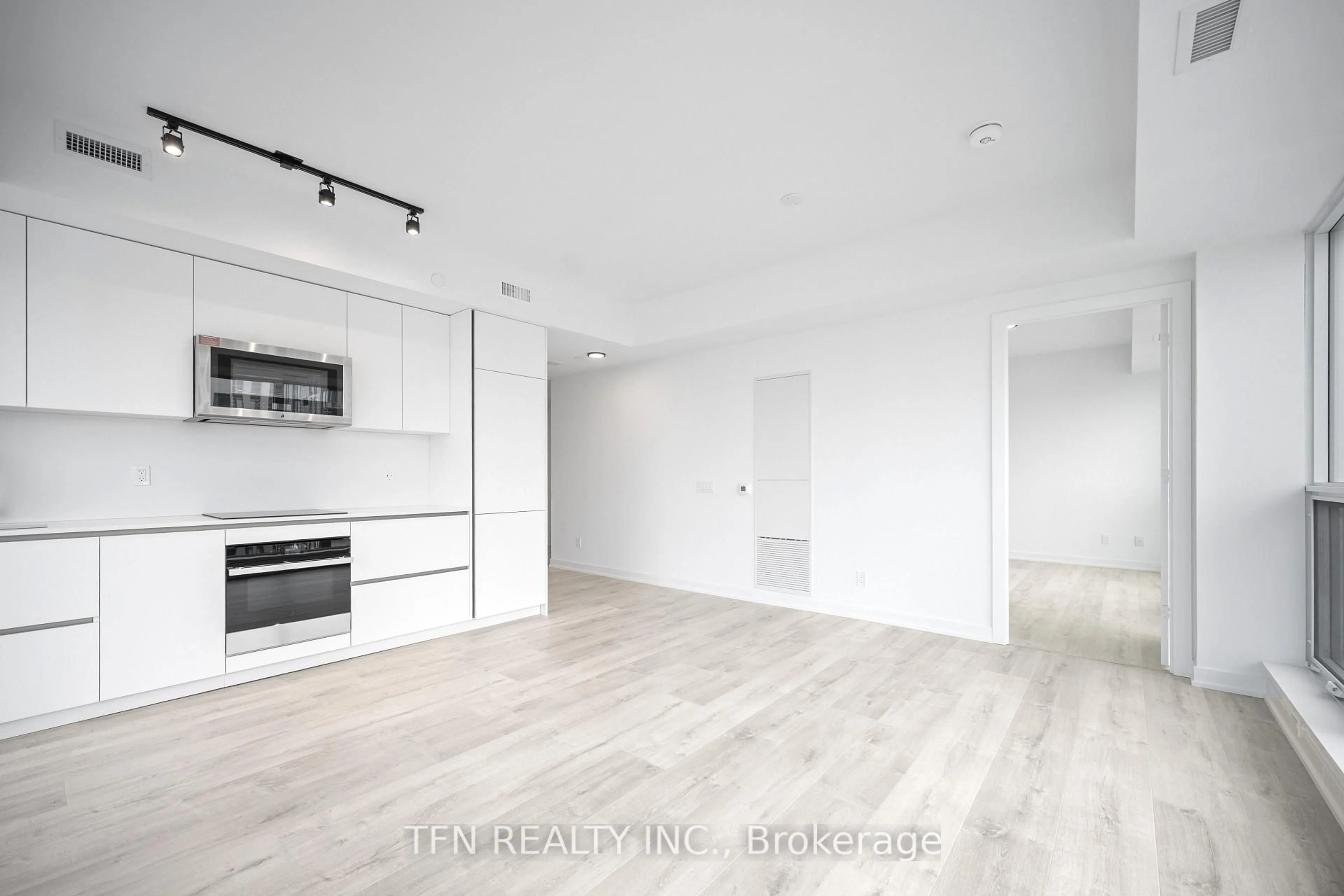 A pic of a room for 327 King St #4506, Toronto Ontario M5A 0Y5