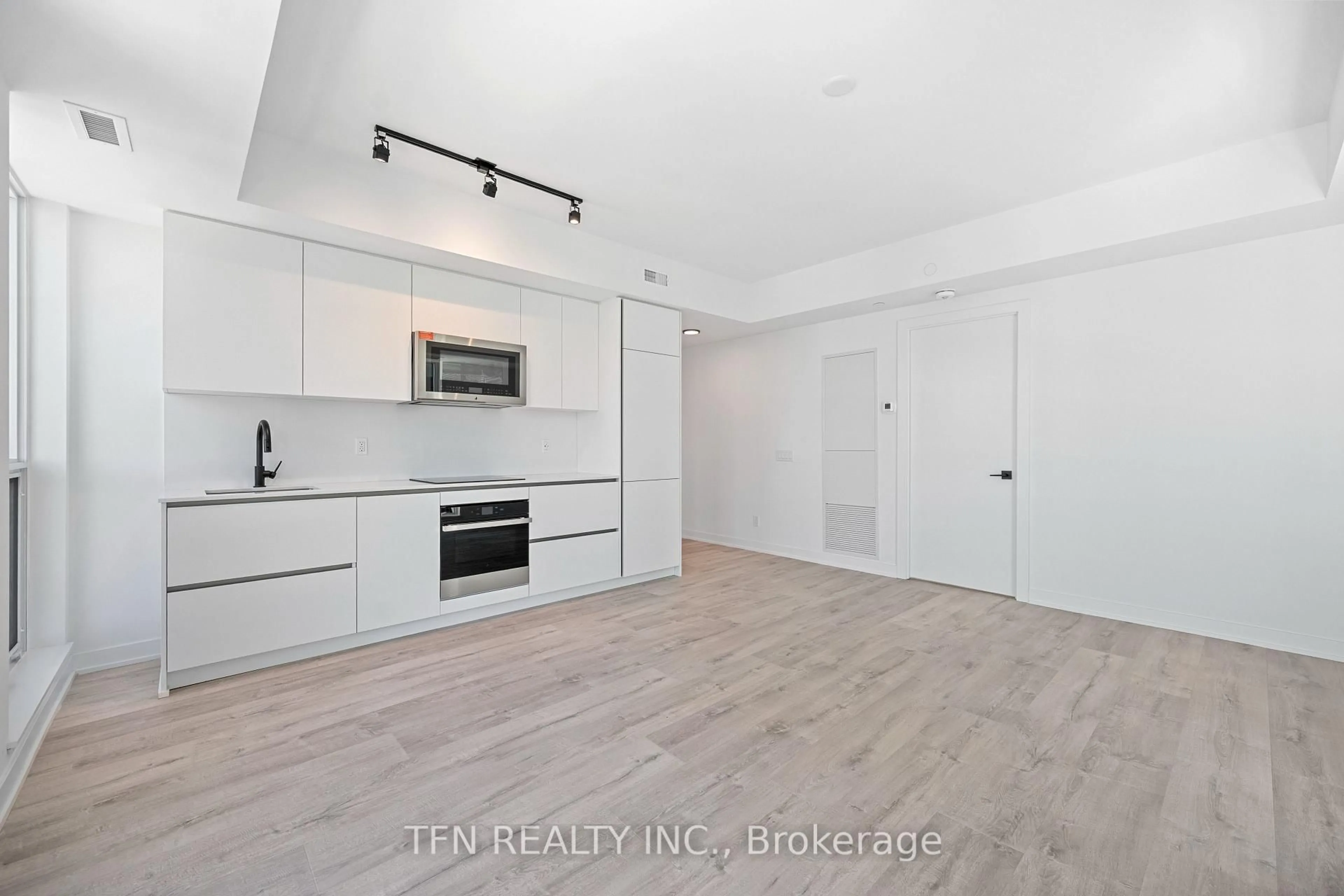 Unknown for 327 King St #4505, Toronto Ontario M5A 0Y5