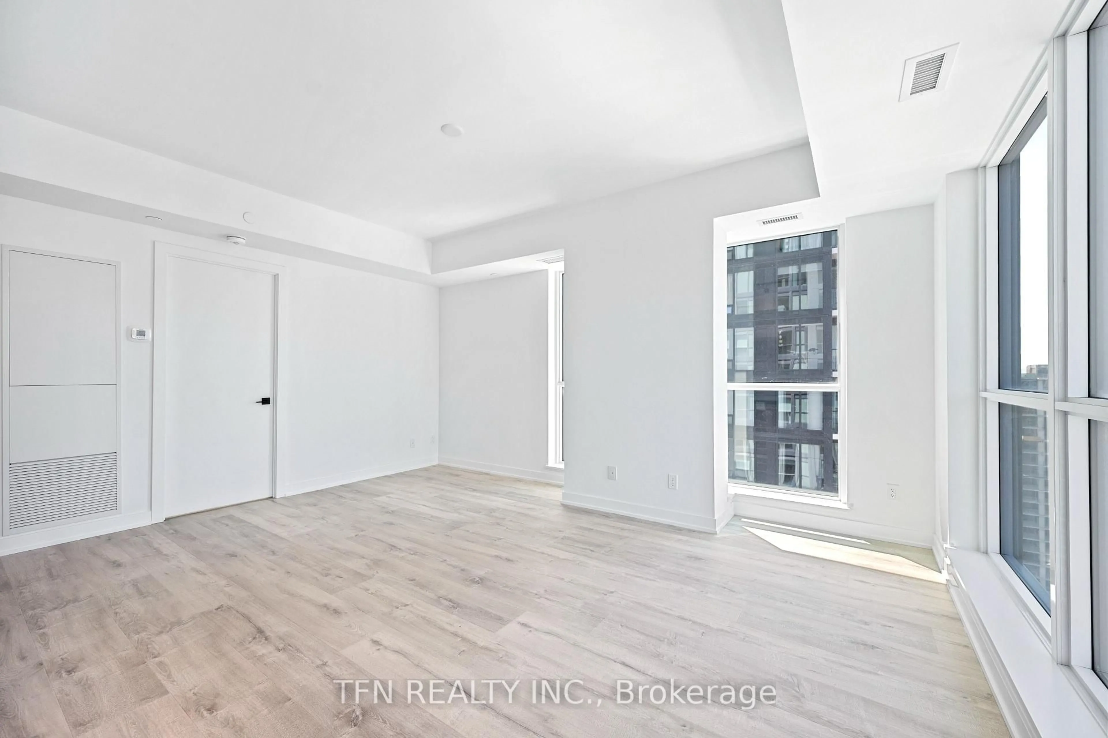 A pic of a room for 327 King St #4505, Toronto Ontario M5A 0Y5