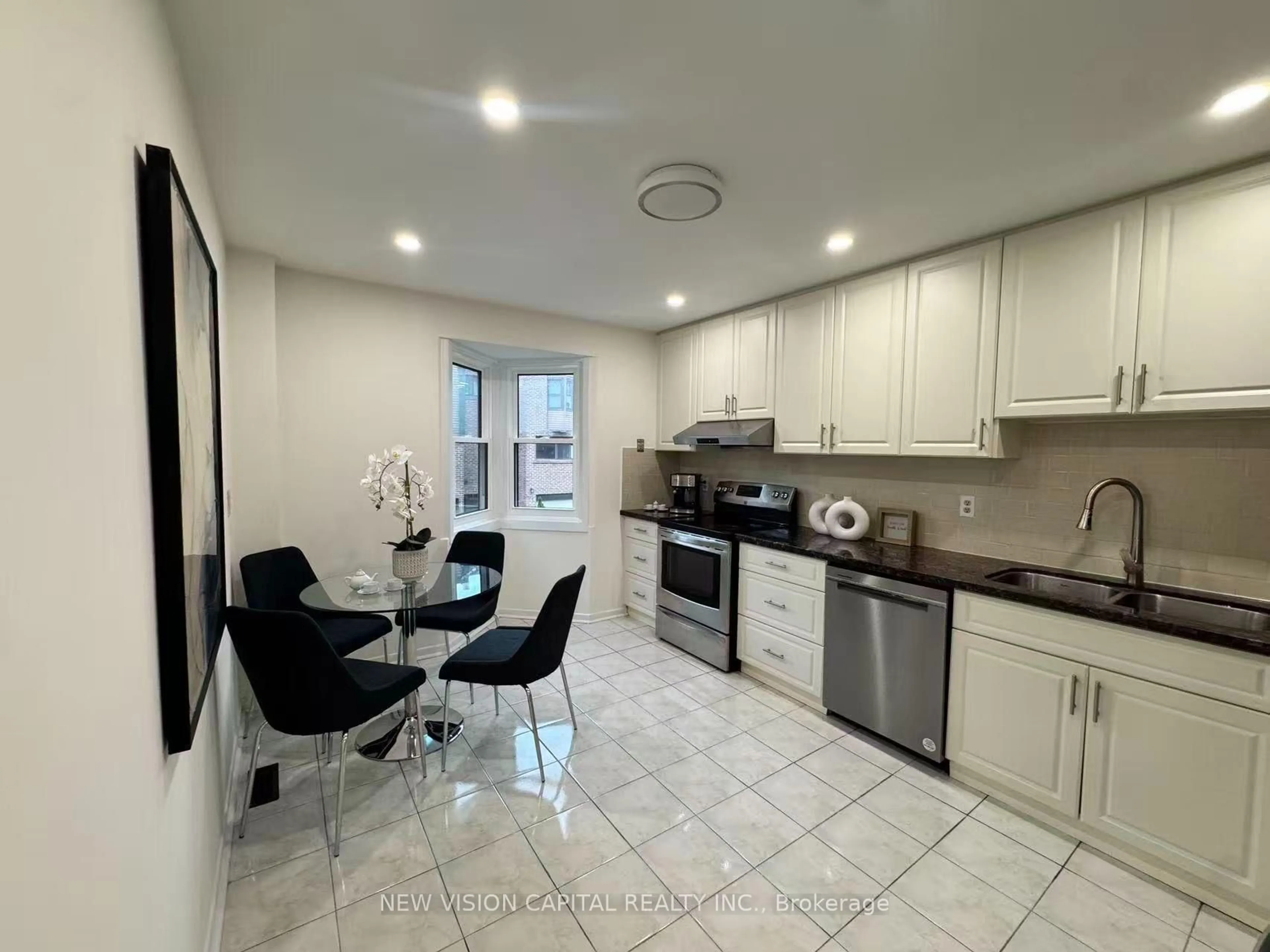 Unknown for 24 Low Meadoway, Toronto Ontario M2H 2V7