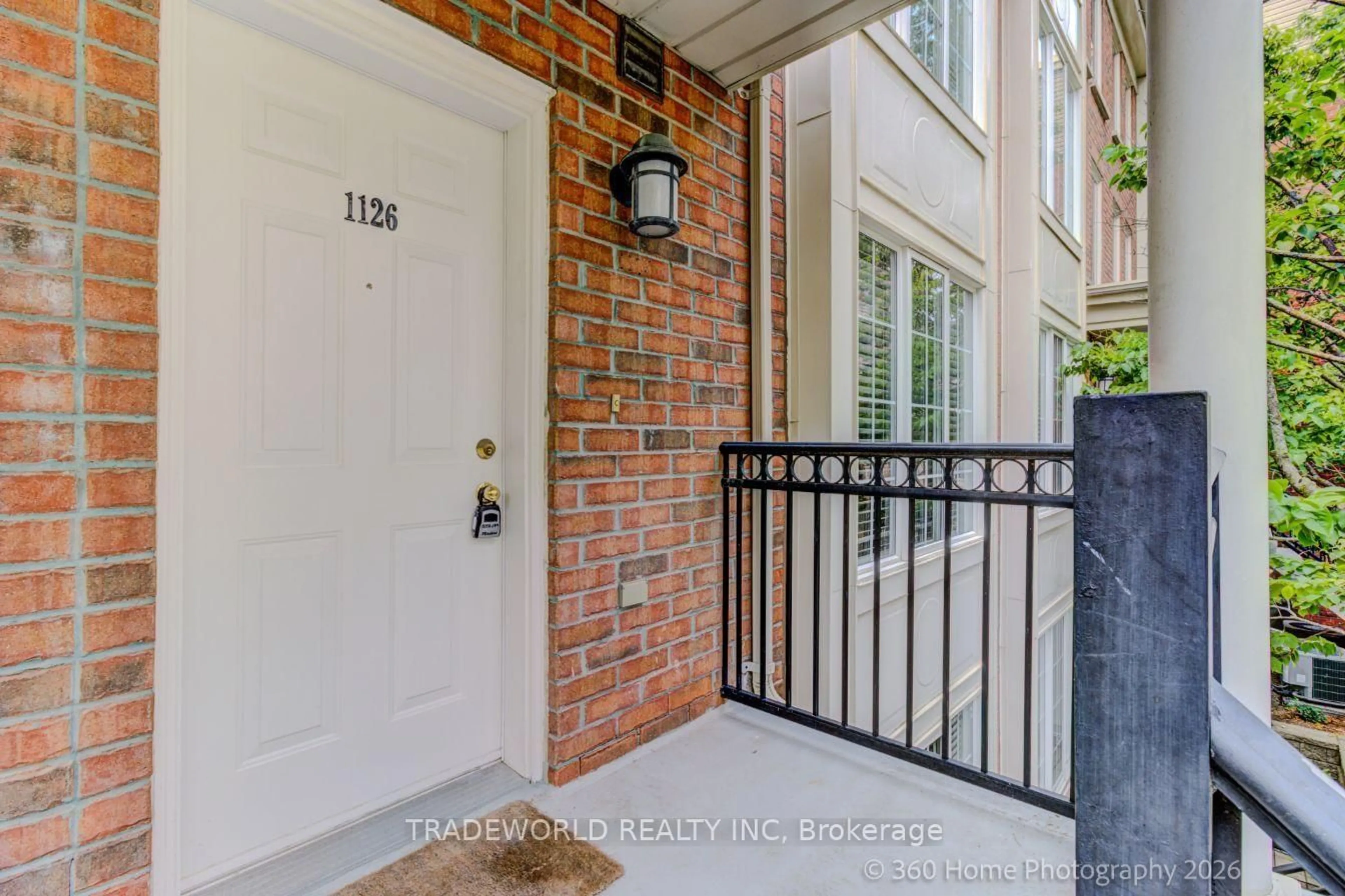 Indoor entryway for 5 Everson Dr #1126, Toronto Ontario M2N 7C3