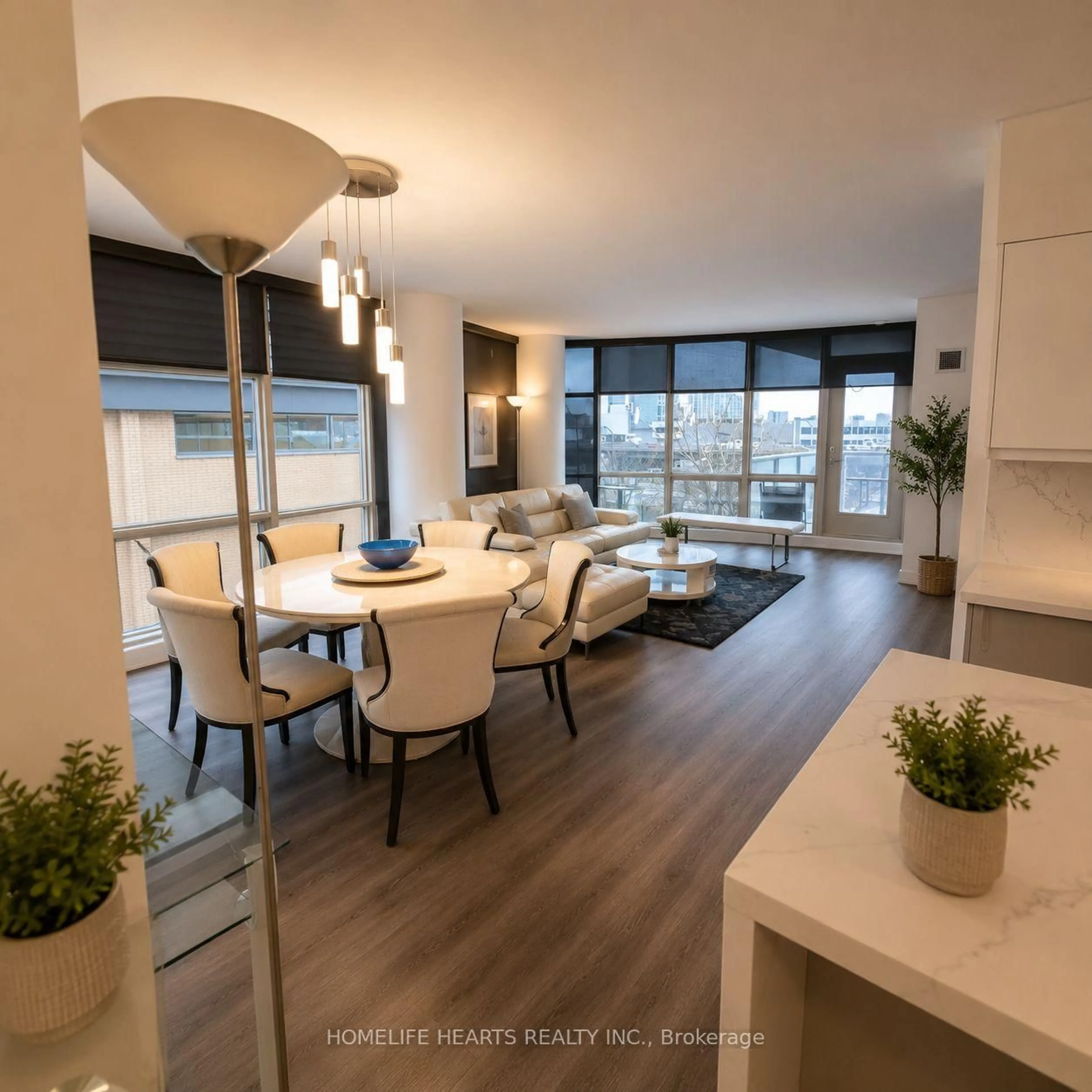 Open concept kitchen, unknown for 35 Mariner Terr #309, Toronto Ontario M5V 3V9