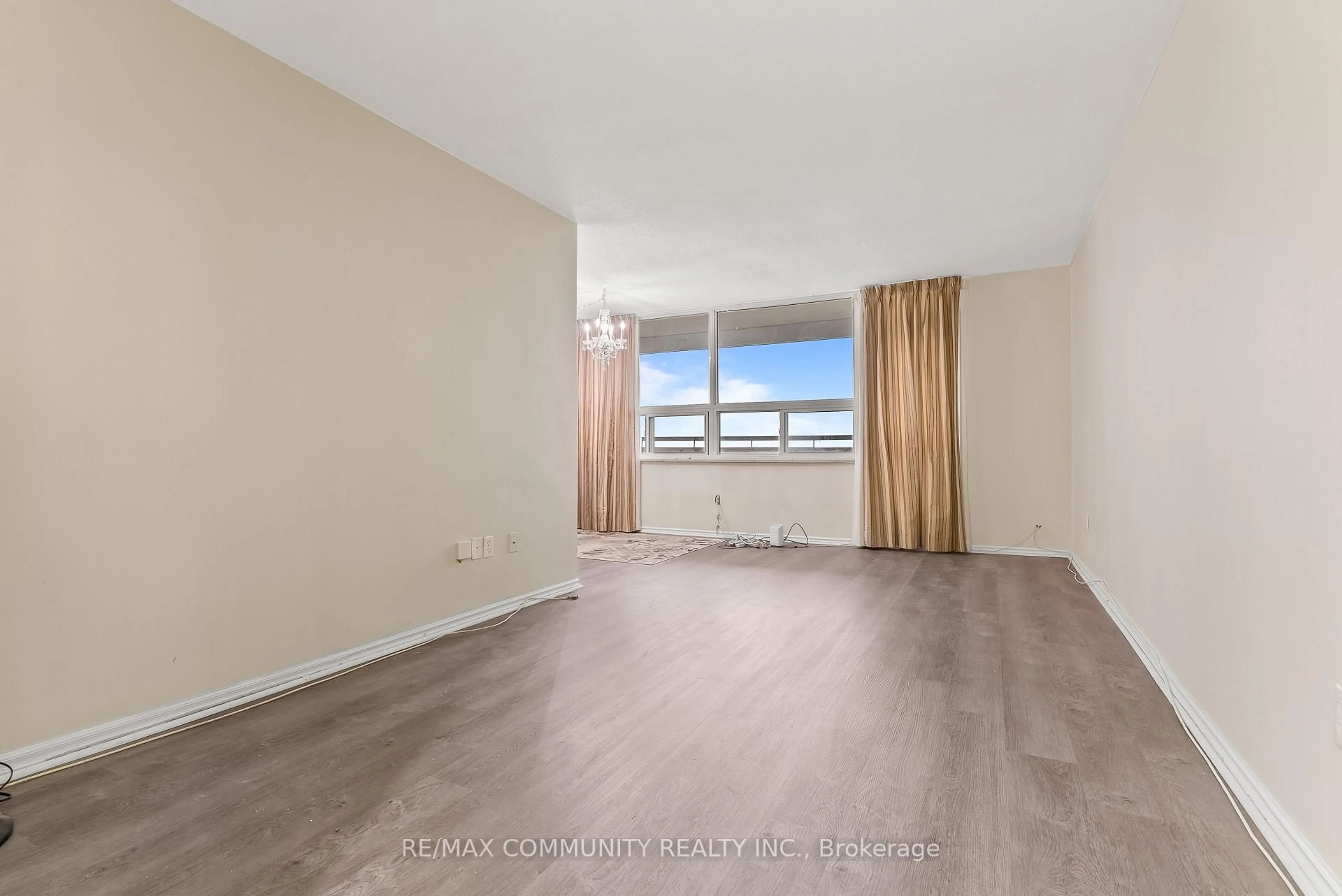 A pic of a room for 1350 York Mills Rd #2205, Toronto Ontario M3A 2A1