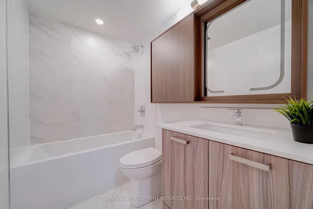 73 Curlew Dr #62, Toronto 4