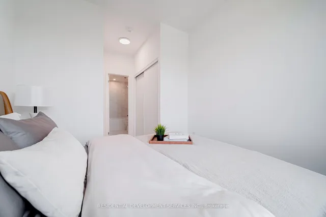 73 Curlew Dr #63, Toronto 4