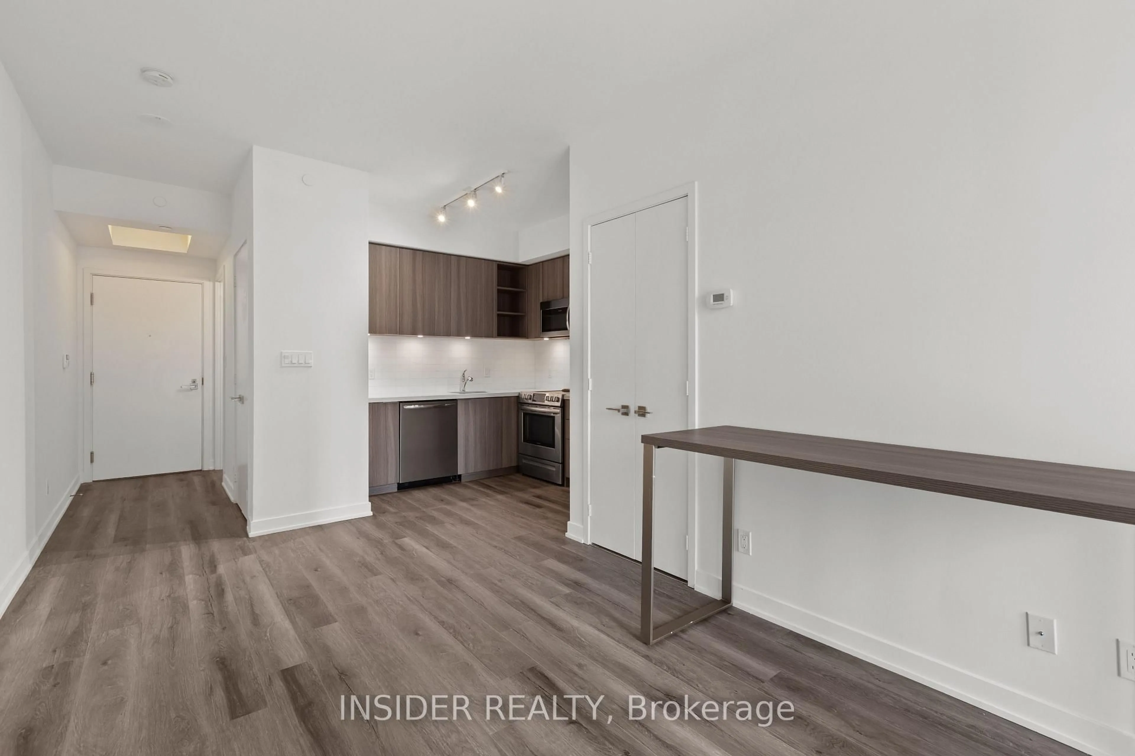Unknown for 30 Ordnance St #703, Toronto Ontario M6K 0C8