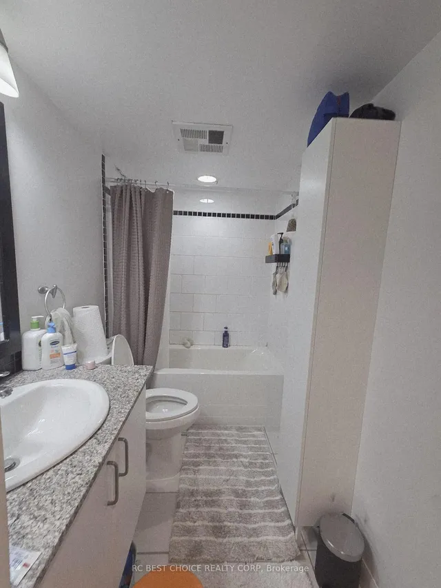 33 Sheppard Ave #611, Toronto 5