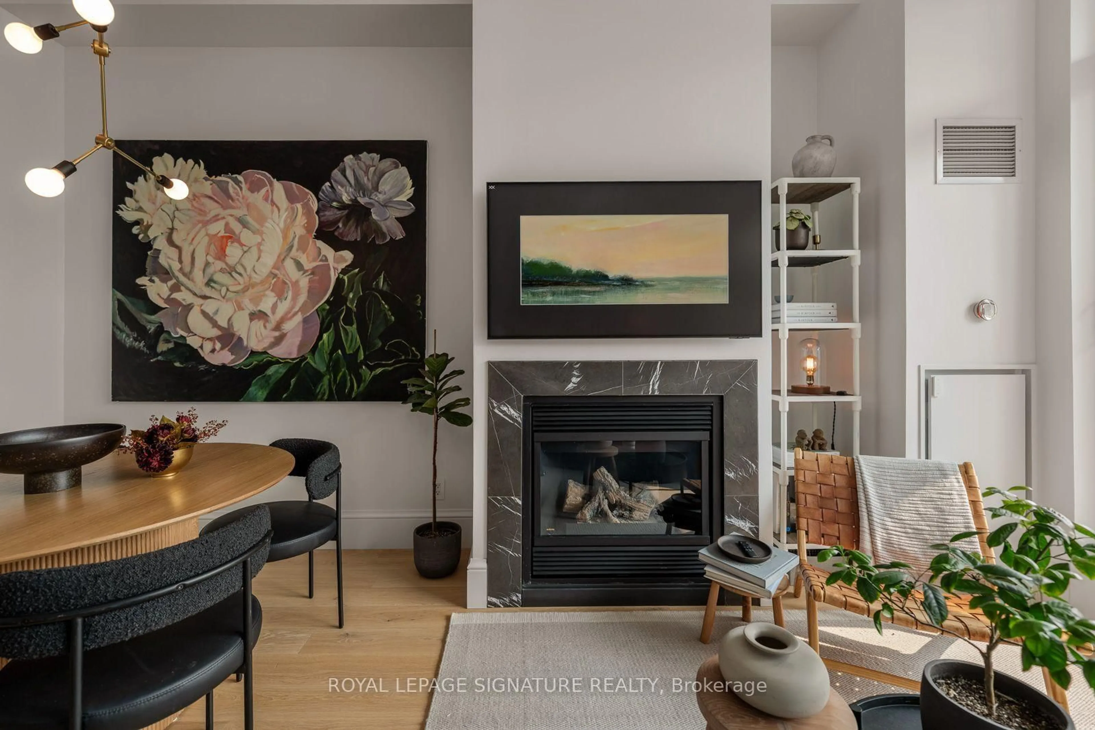 Living room with furniture, unknown for 333 Adelaide St #1411, Toronto Ontario M5A 4T4
