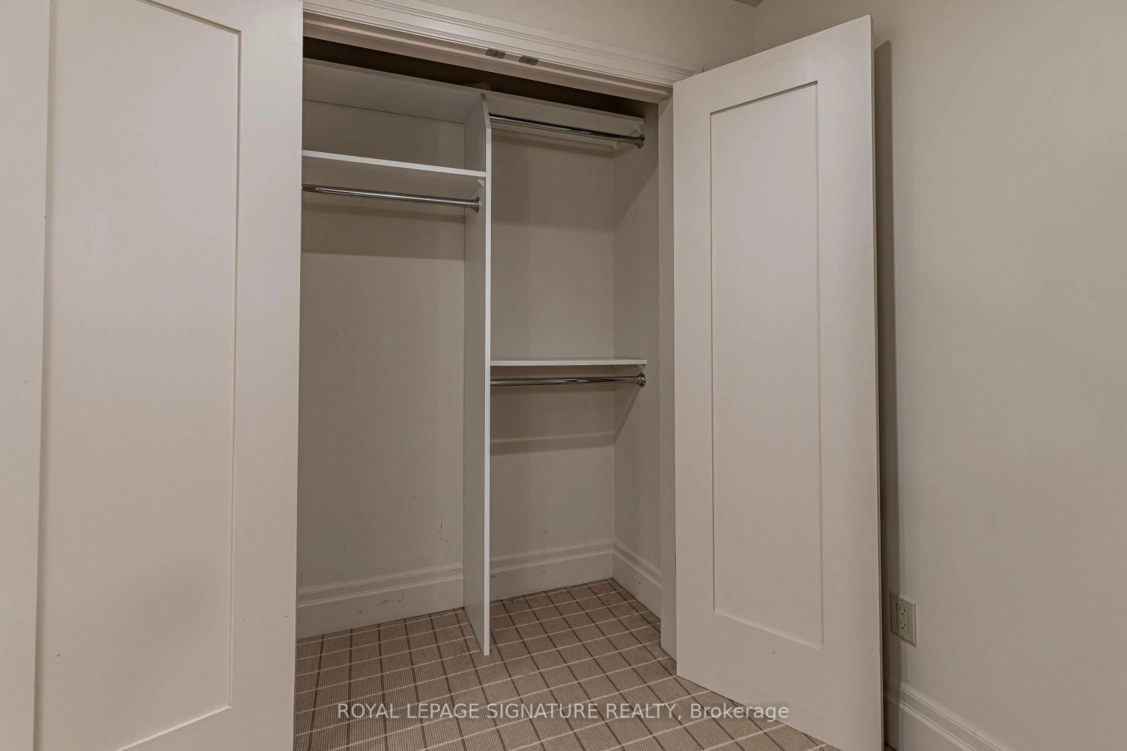 Storage room or clothes room or walk-in closet for 30 Wellington St #2202, Toronto Ontario M5E 1S3