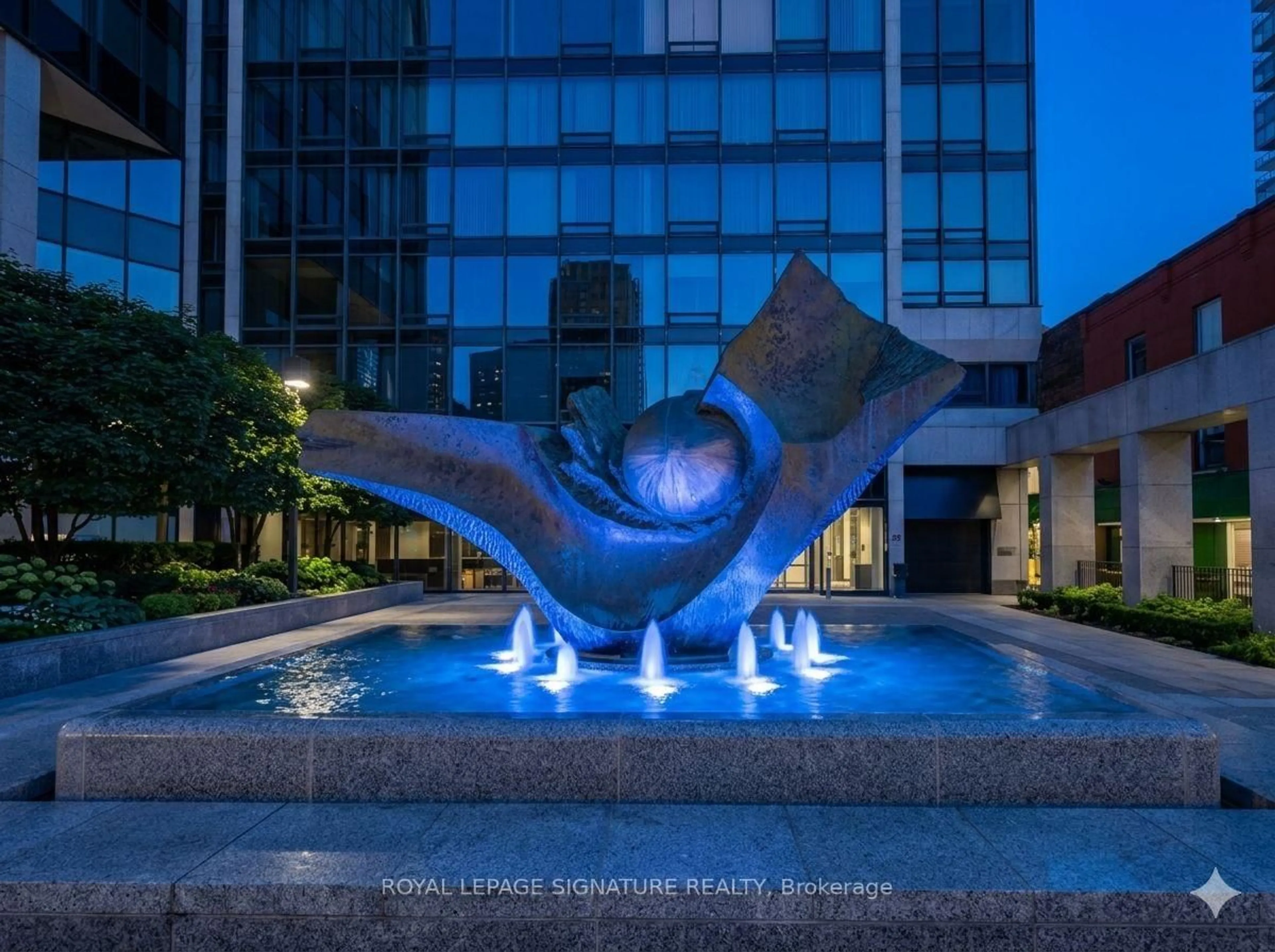 Unknown for 30 Wellington St #2202, Toronto Ontario M5E 1S3