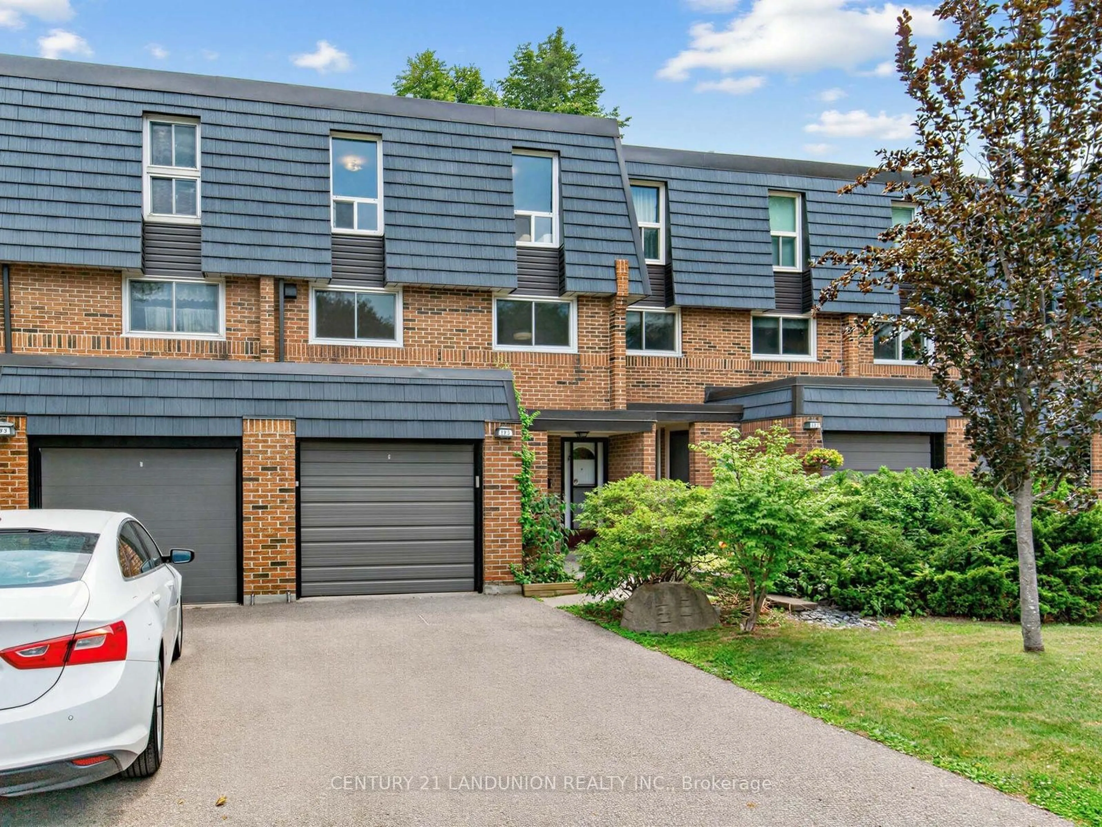 A pic from outside/outdoor area/front of a property/back of a property/a pic from drone, street for 193 Mcnicoll Ave #56, Toronto Ontario M2H 2C2