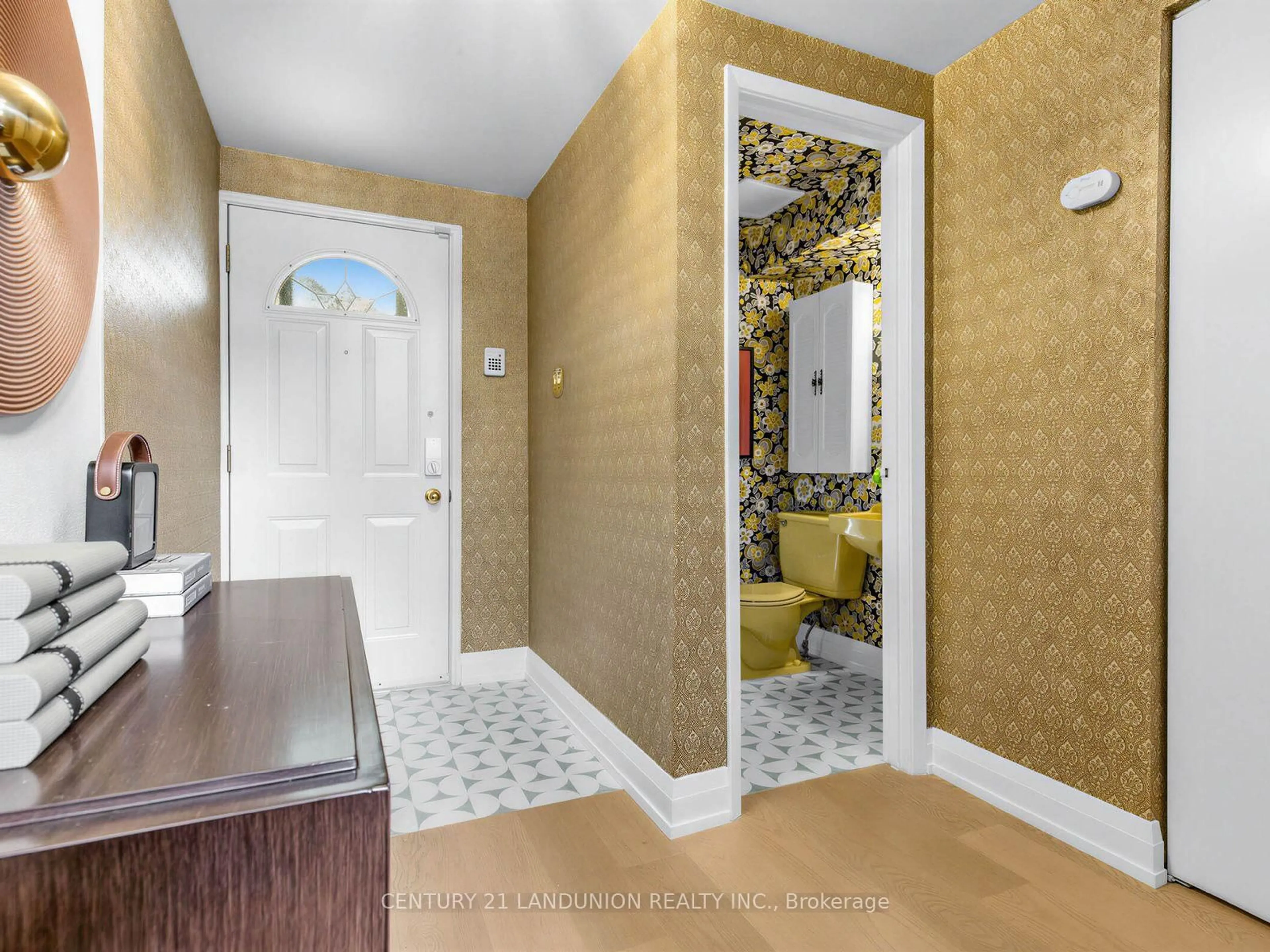 Indoor entryway for 193 Mcnicoll Ave #56, Toronto Ontario M2H 2C2