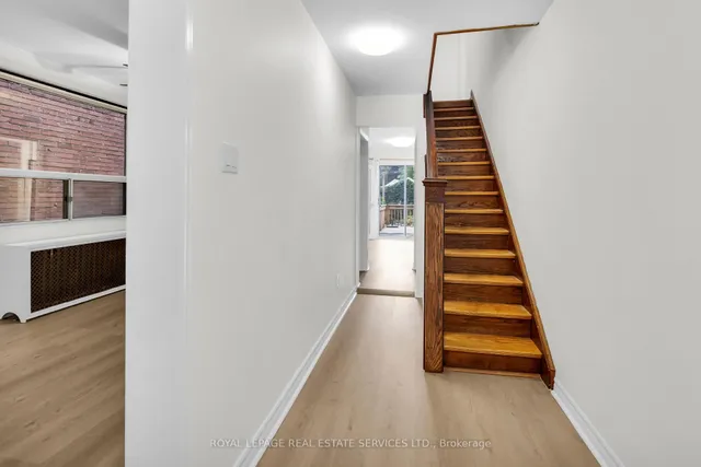 56 Arlington Ave, Toronto 4