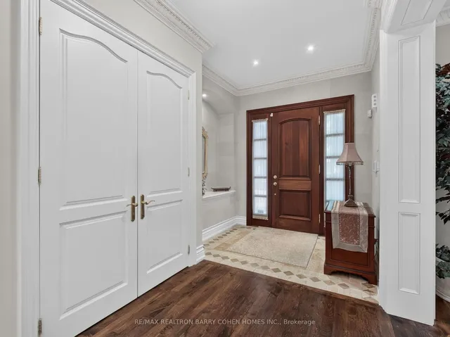 57 Yorkminster Rd, Toronto 2