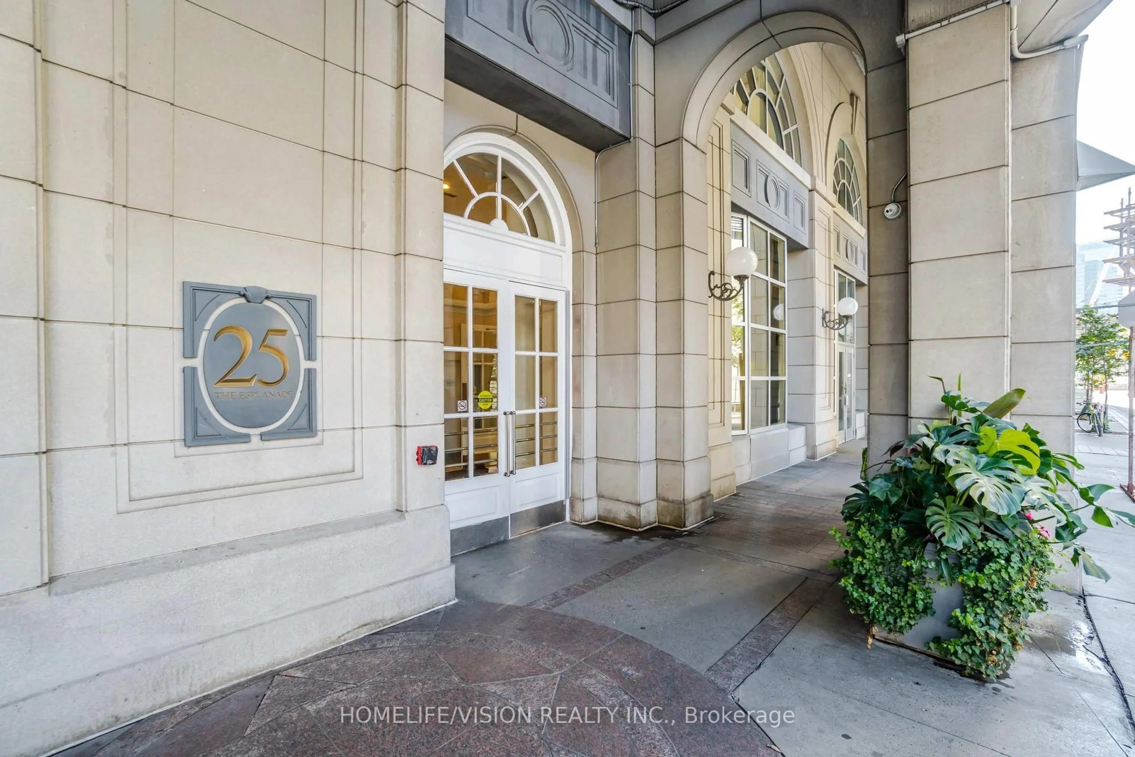 Indoor foyer for 25 The Esplanade #706, Toronto Ontario M5E 1W5