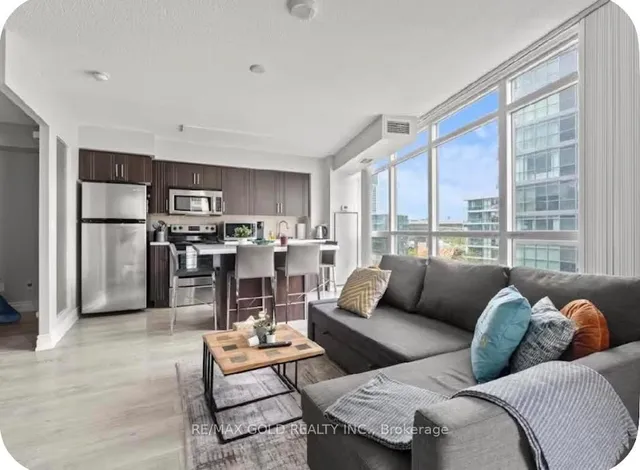 215 Fort York Blvd #620, Toronto 3