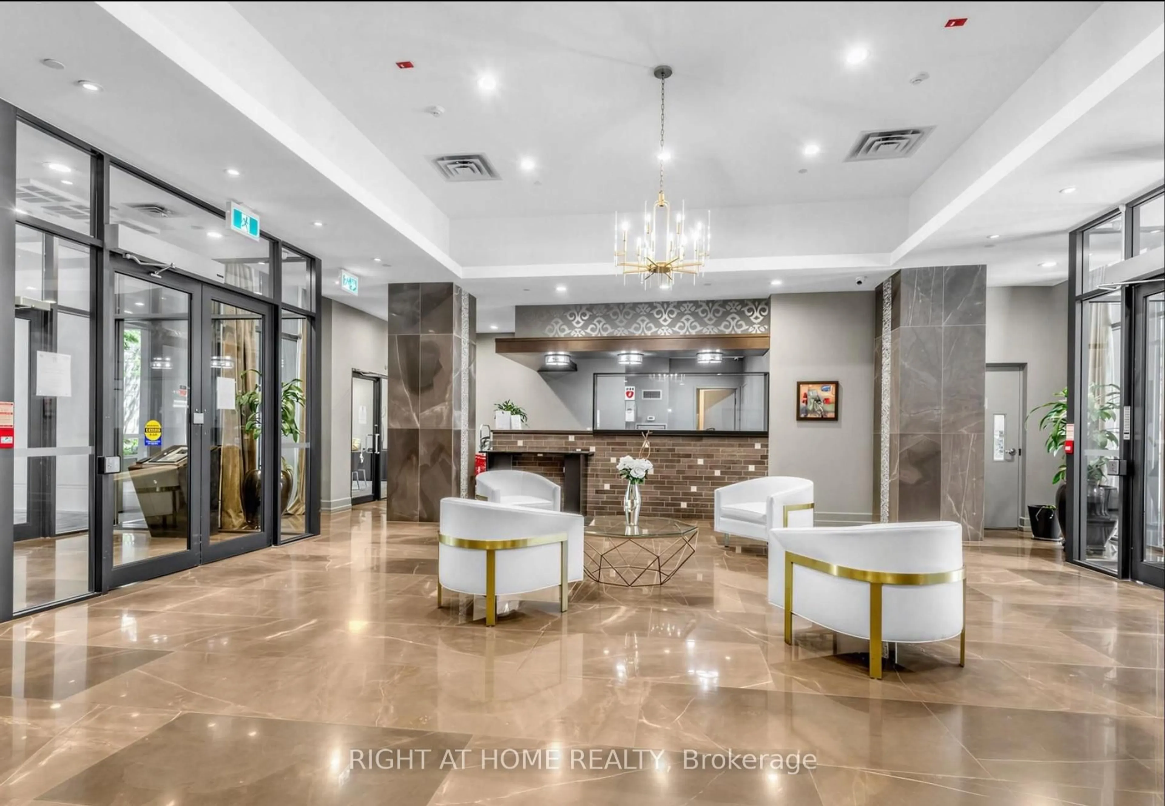 Lobby for 650 Sheppard Ave #403, Toronto Ontario M2K 3E4