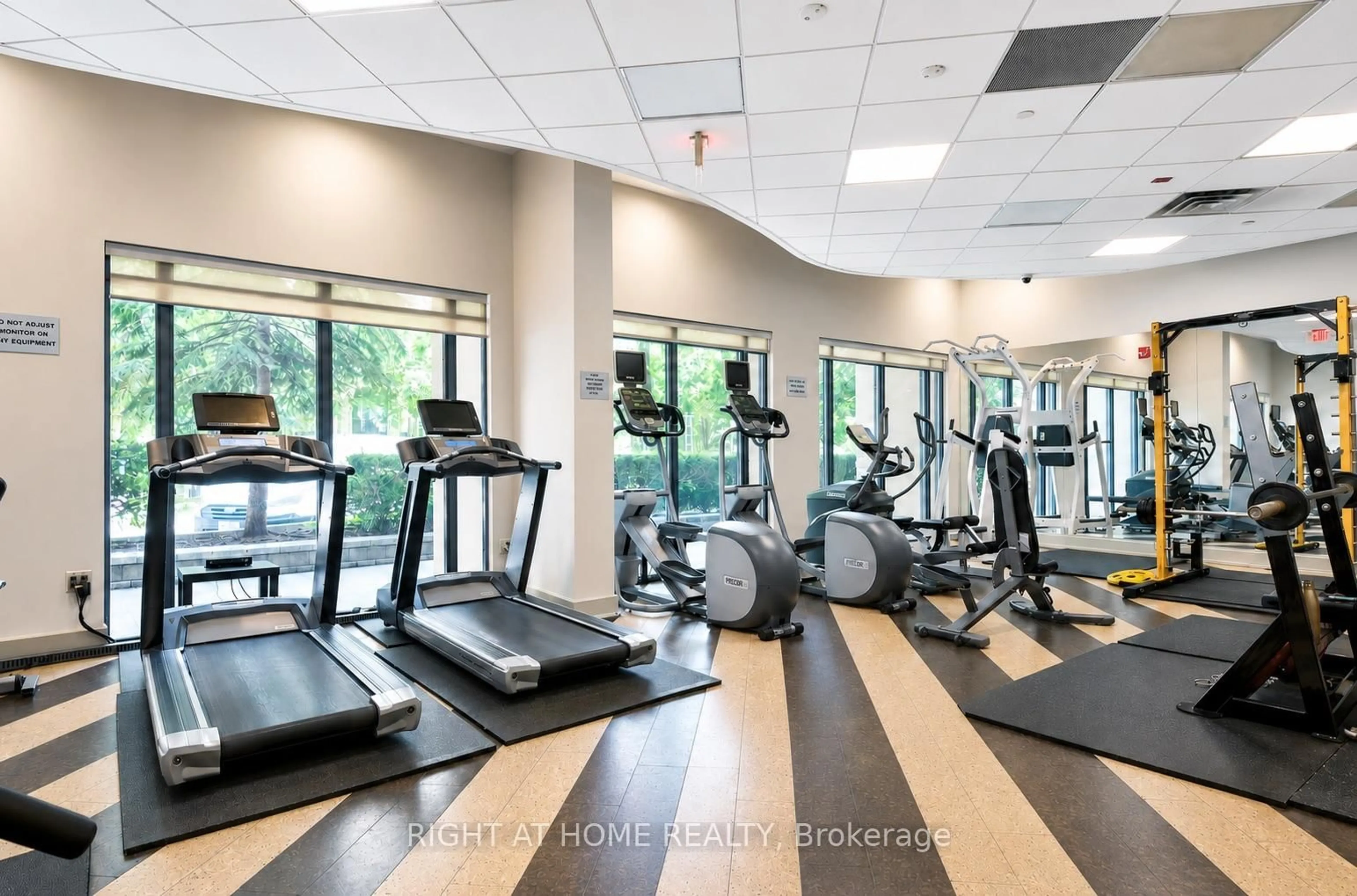 Gym or fitness room for 650 Sheppard Ave #403, Toronto Ontario M2K 3E4
