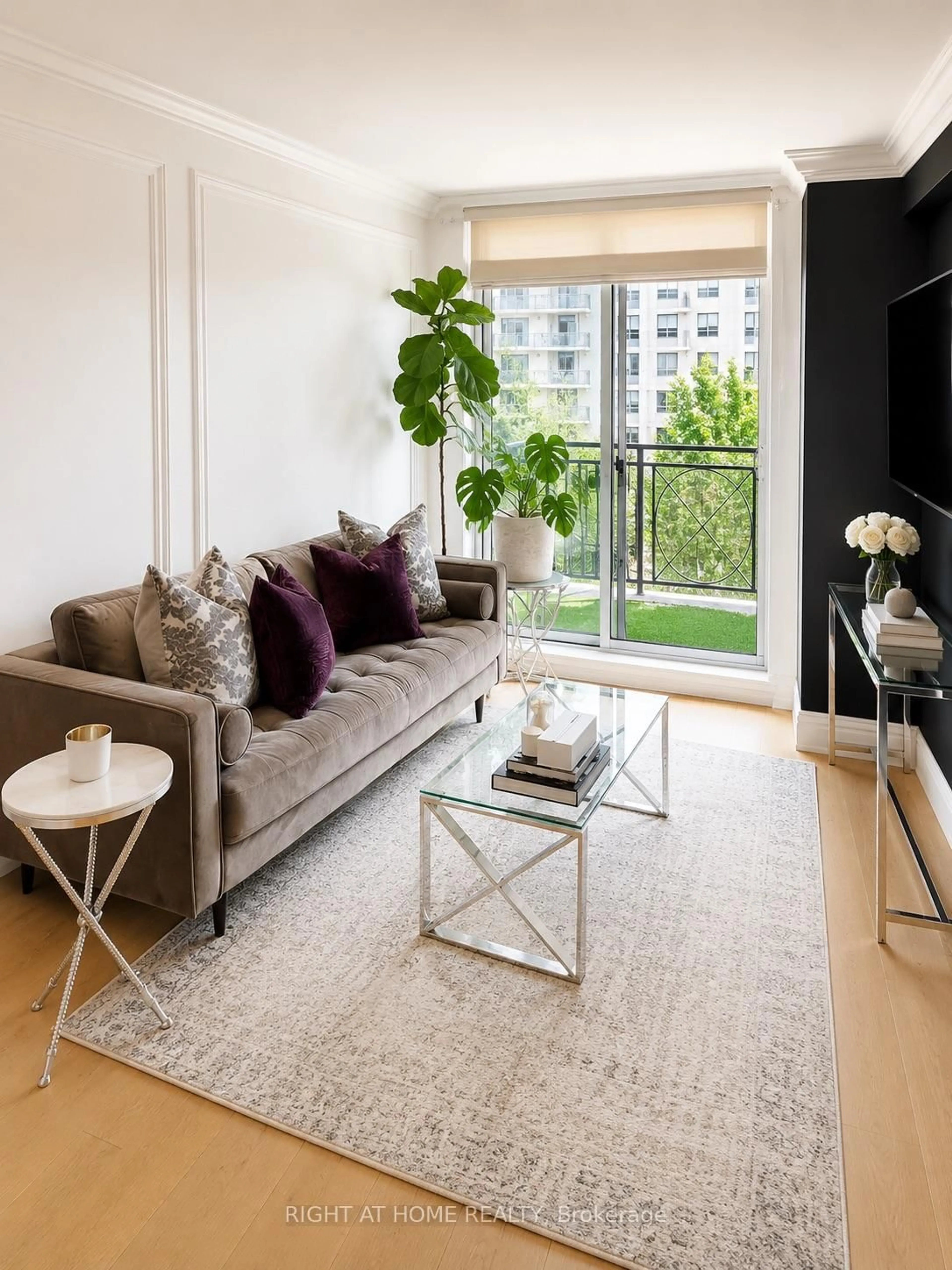 Living room with furniture, unknown for 650 Sheppard Ave #403, Toronto Ontario M2K 3E4