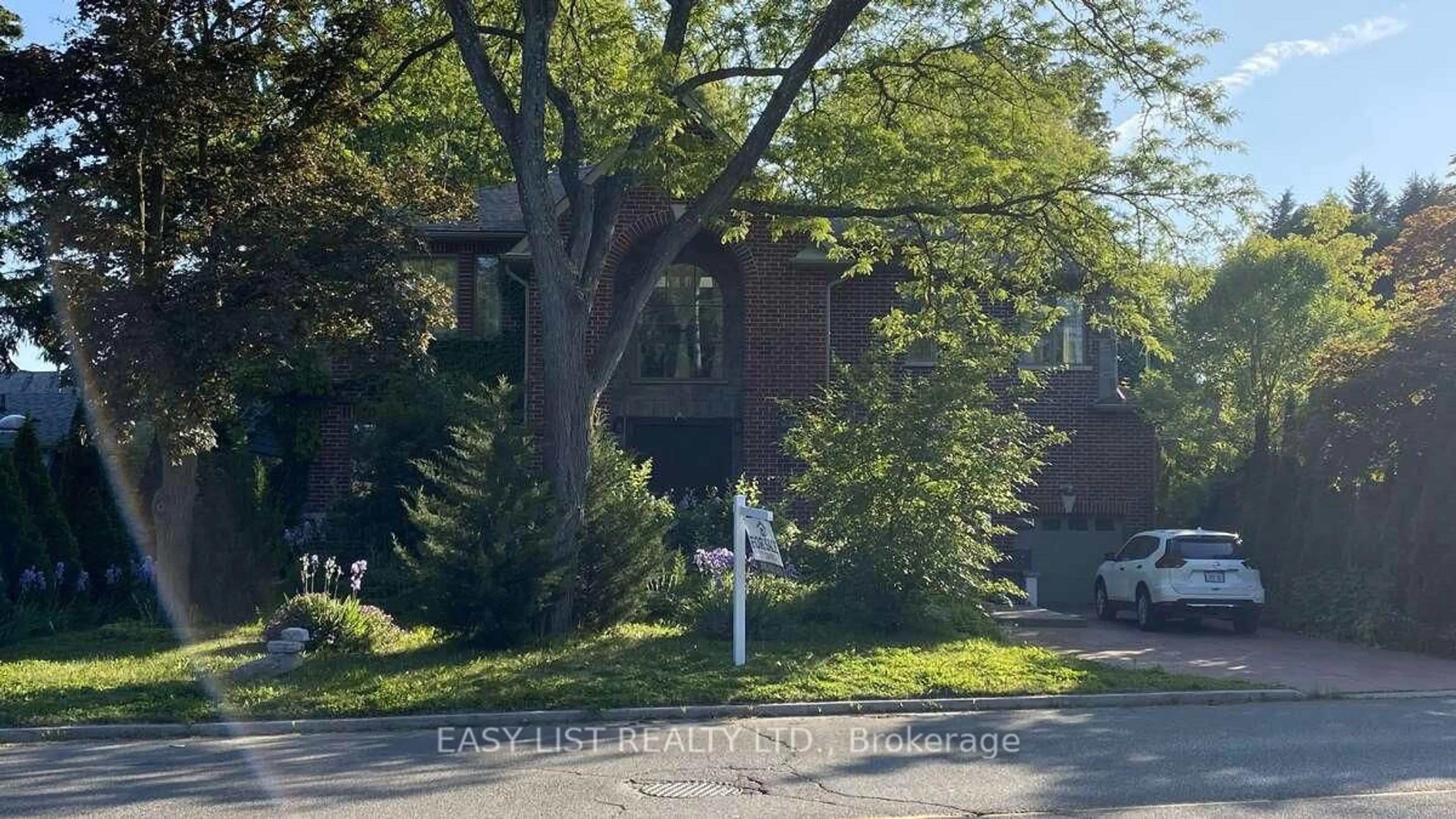 Unknown for 98 Burbank Dr, Toronto Ontario M2K 1N4