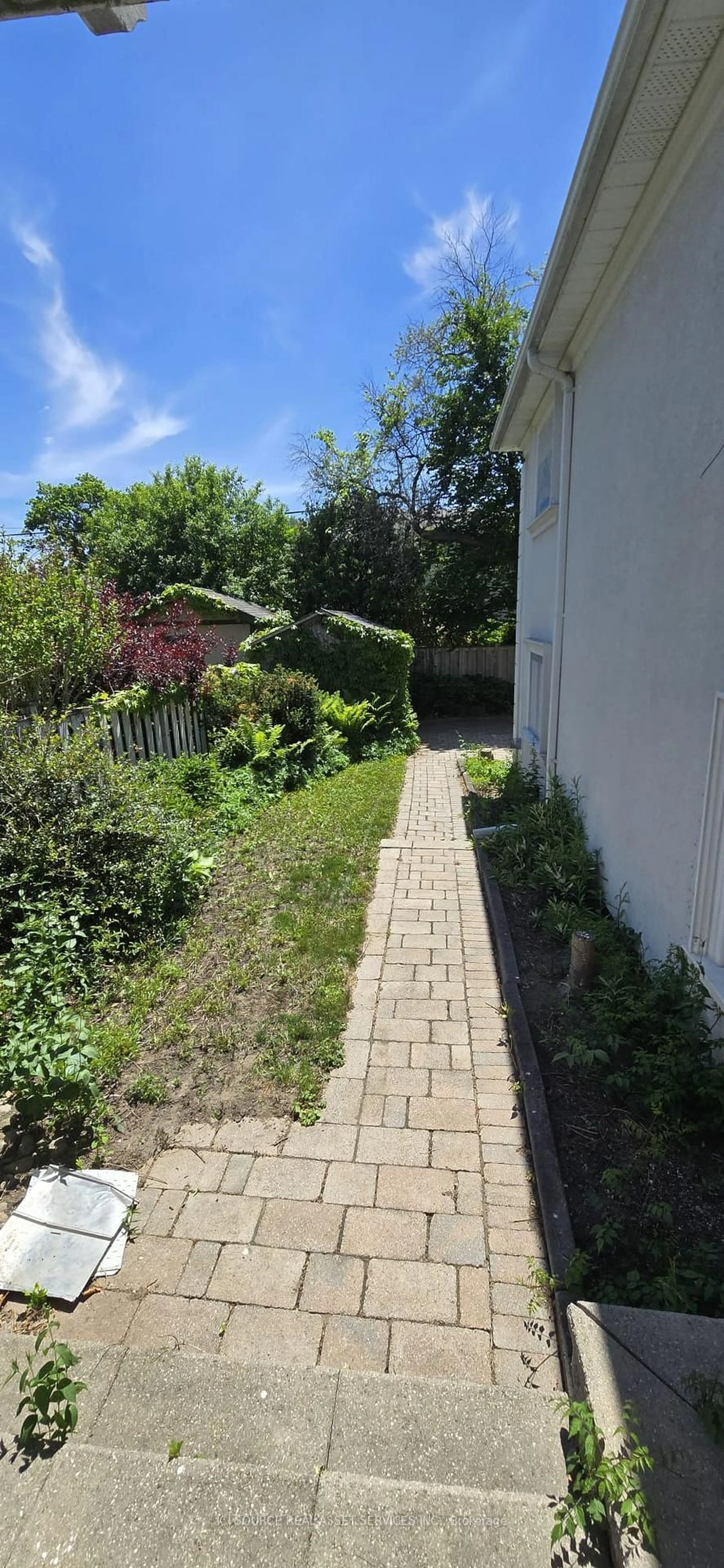 Patio, street for 45 Clareville Cres, Toronto Ontario M2J 2B9