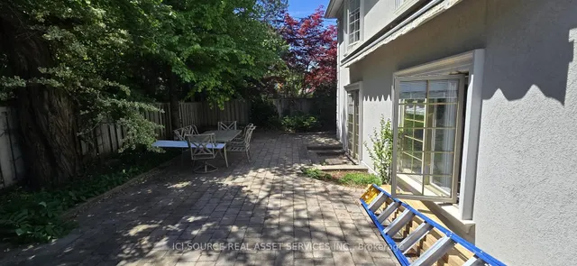 45 Clareville Cres, Toronto 5