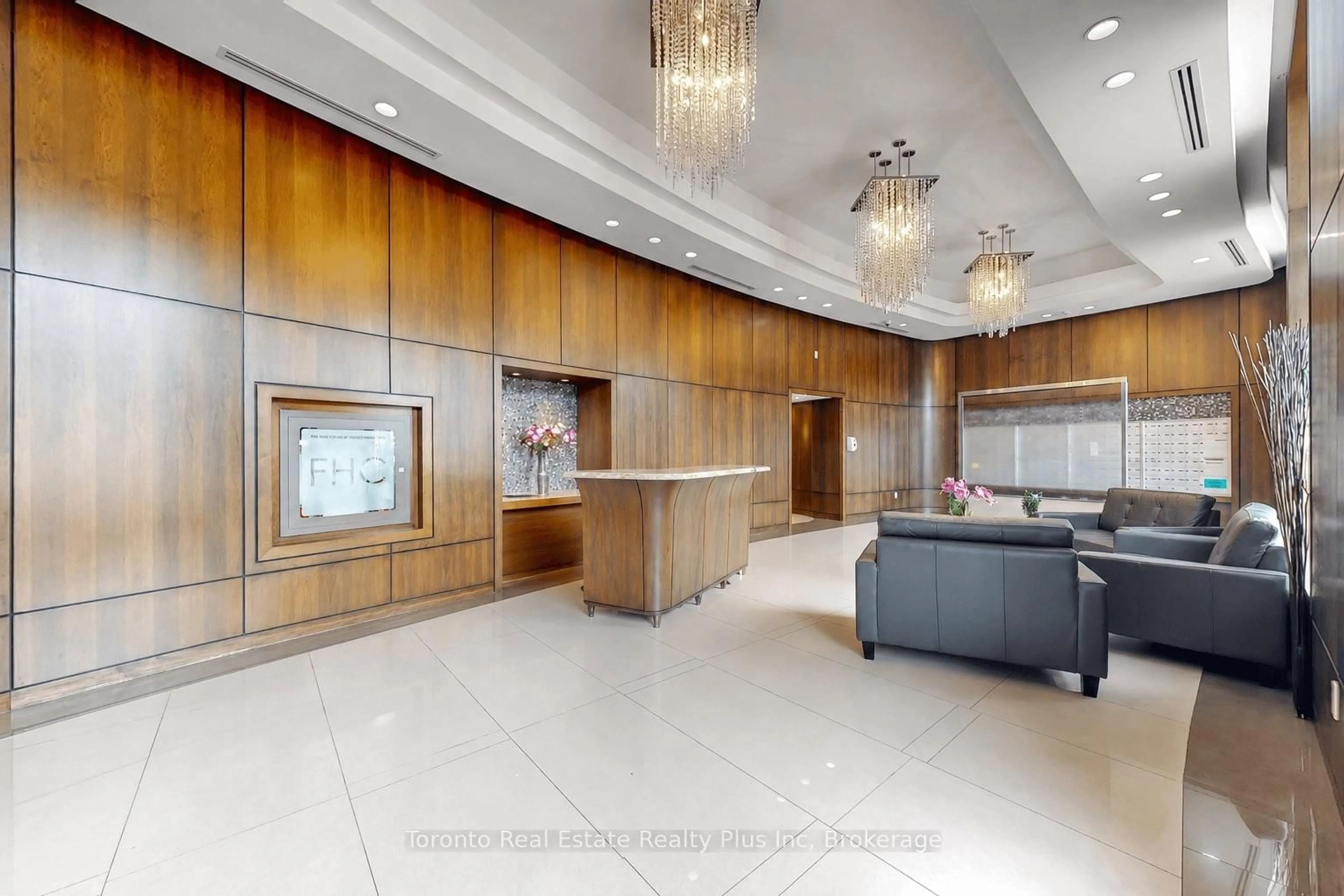 Lobby for 18 Valley Woods Rd #507, Toronto Ontario M3A 0A1
