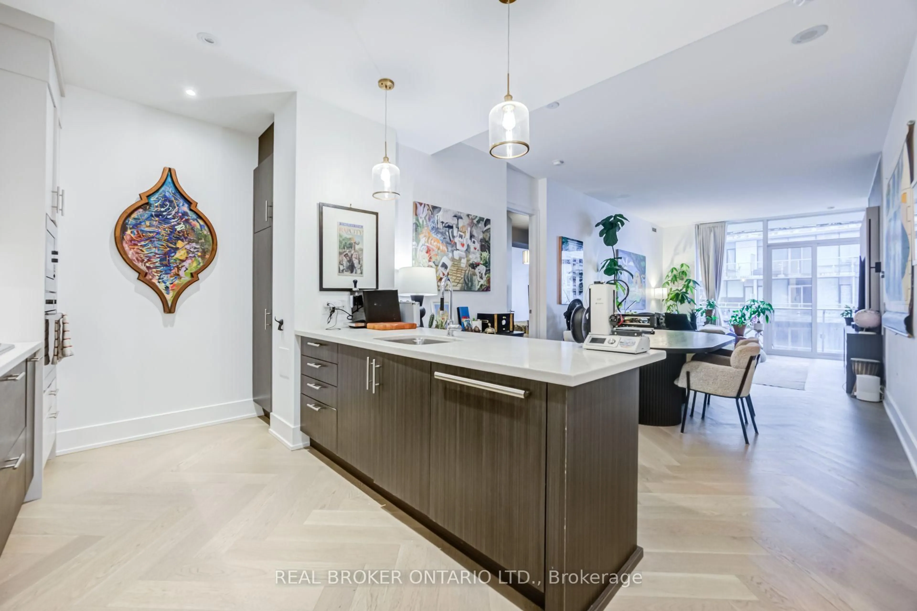 Open concept kitchen, unknown for 29 Queens Quay #916, Toronto Ontario M5E 0A4