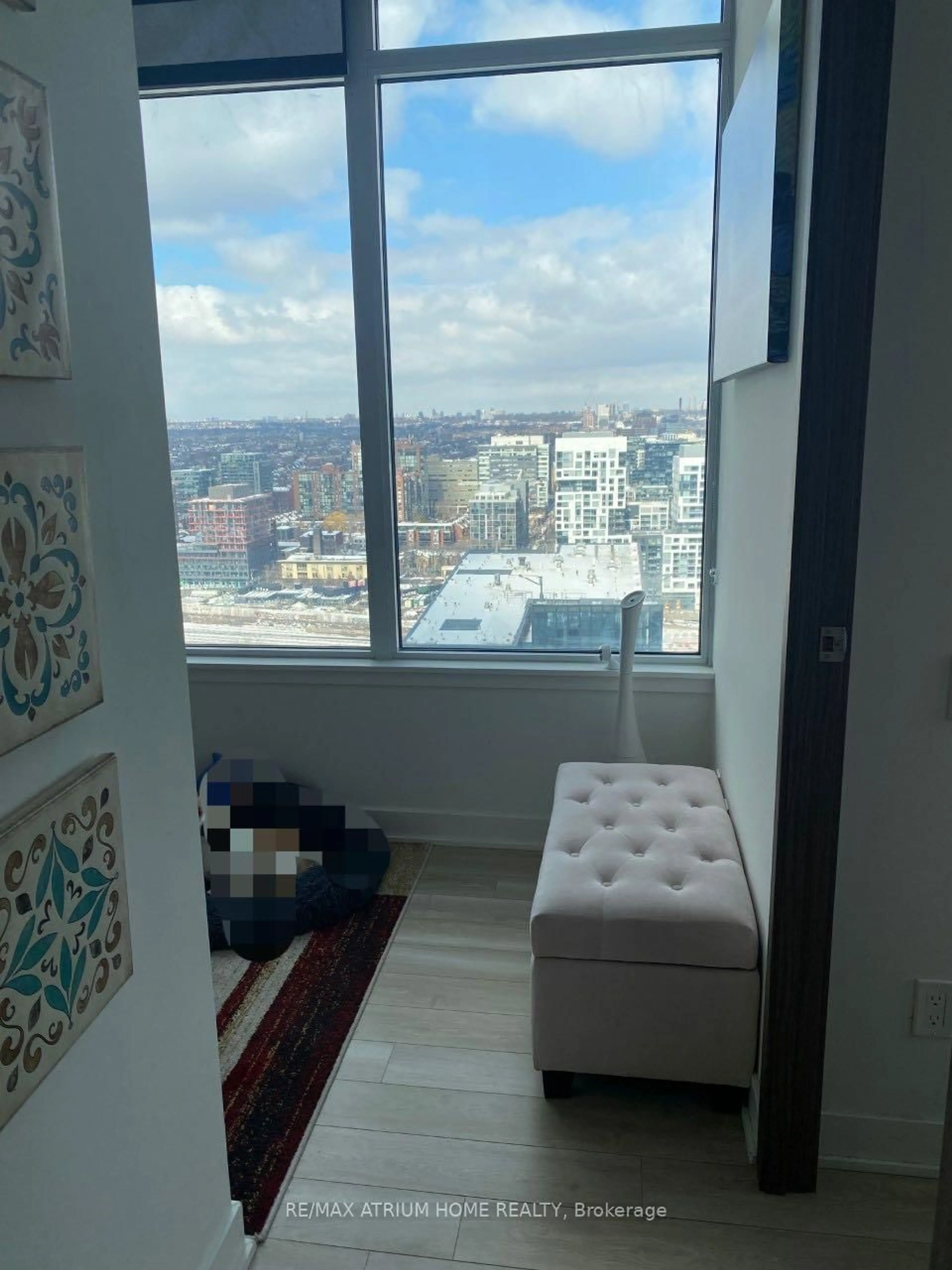 A pic of a room for 19 Bathurst St #3206, Toronto Ontario M5V 0N2