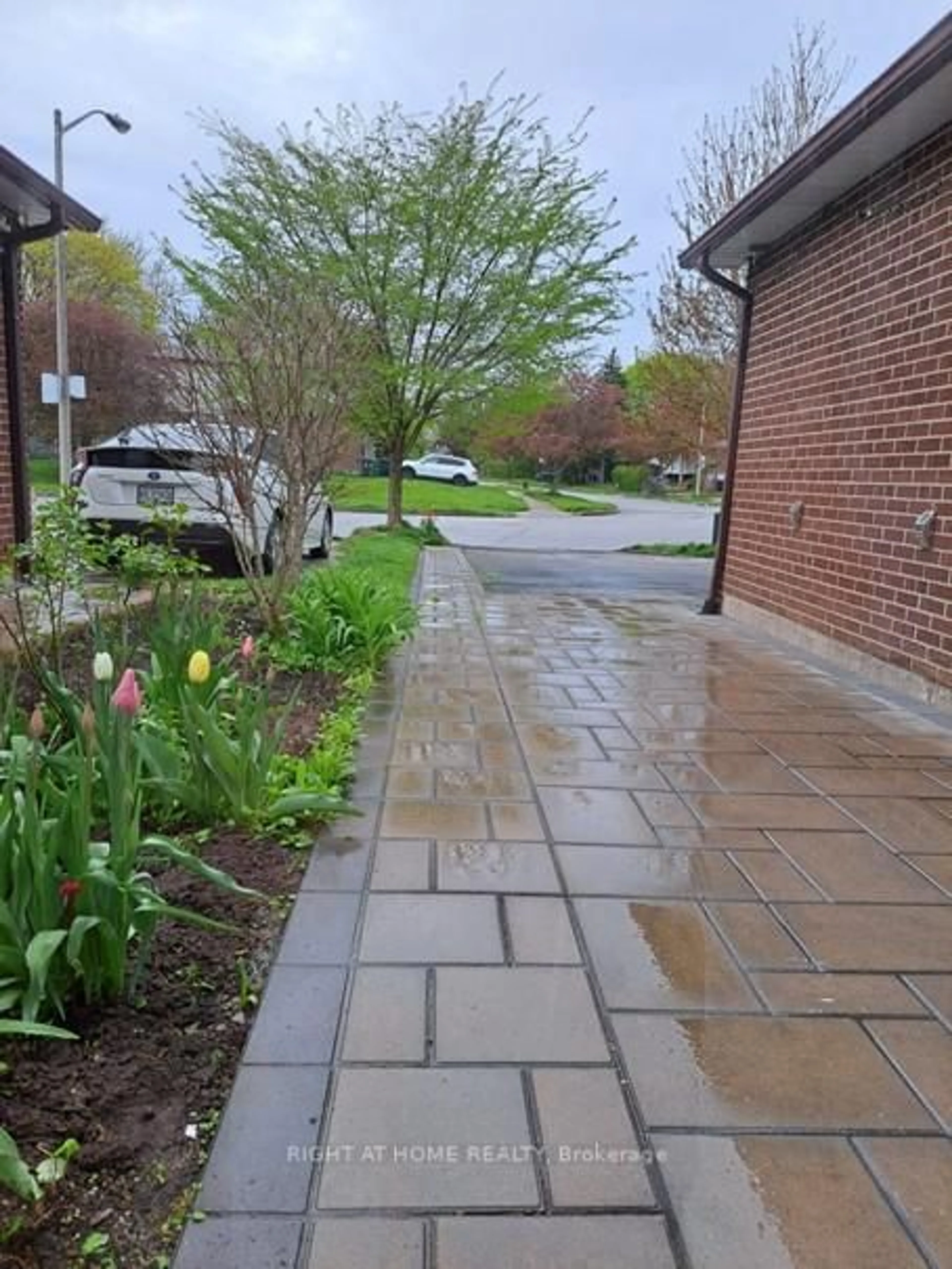 Patio, street for 148 Sexton Cres, Toronto Ontario M2H 2L6