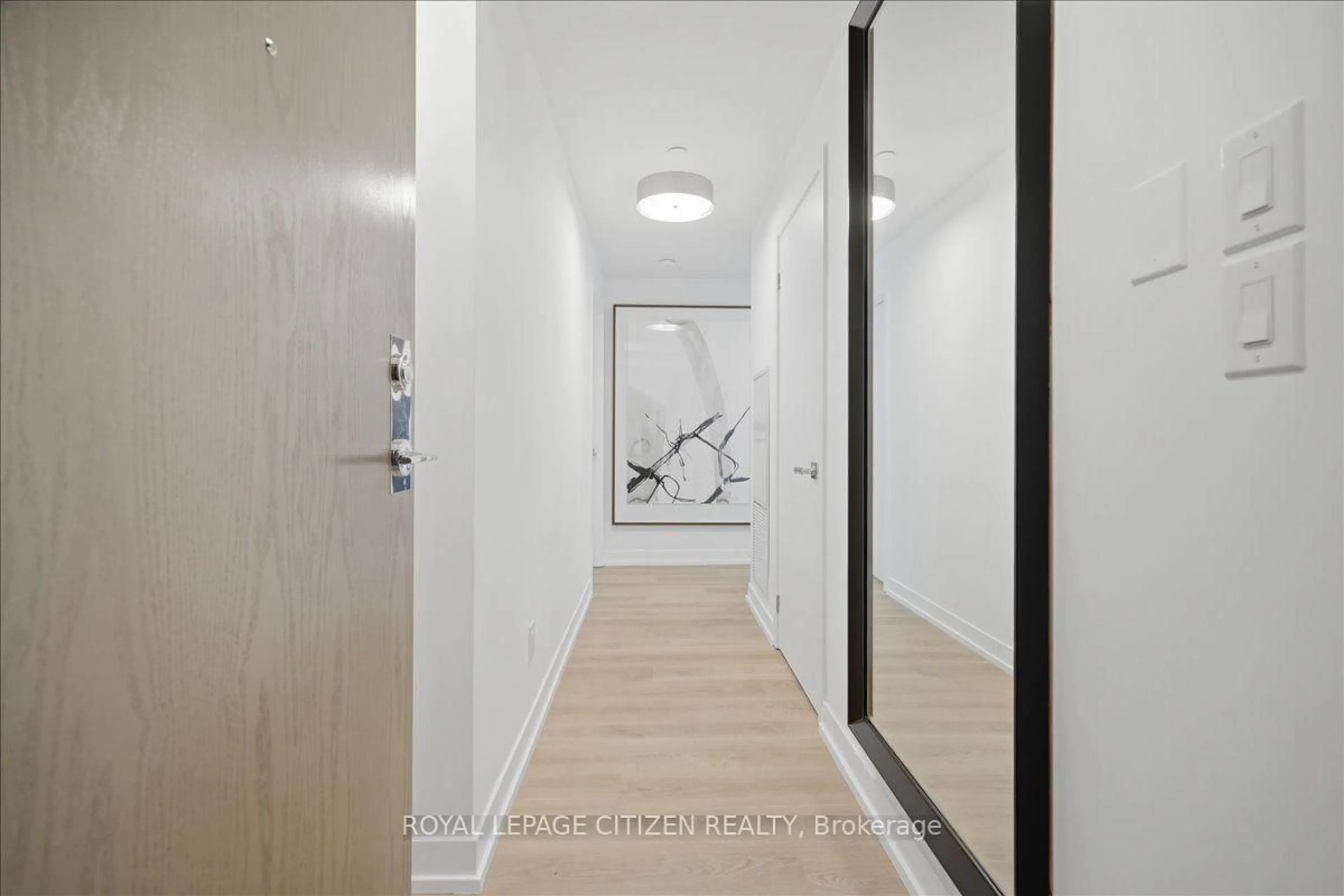 Unknown for 21 Widmer St #1911, Toronto Ontario M5V 0B8