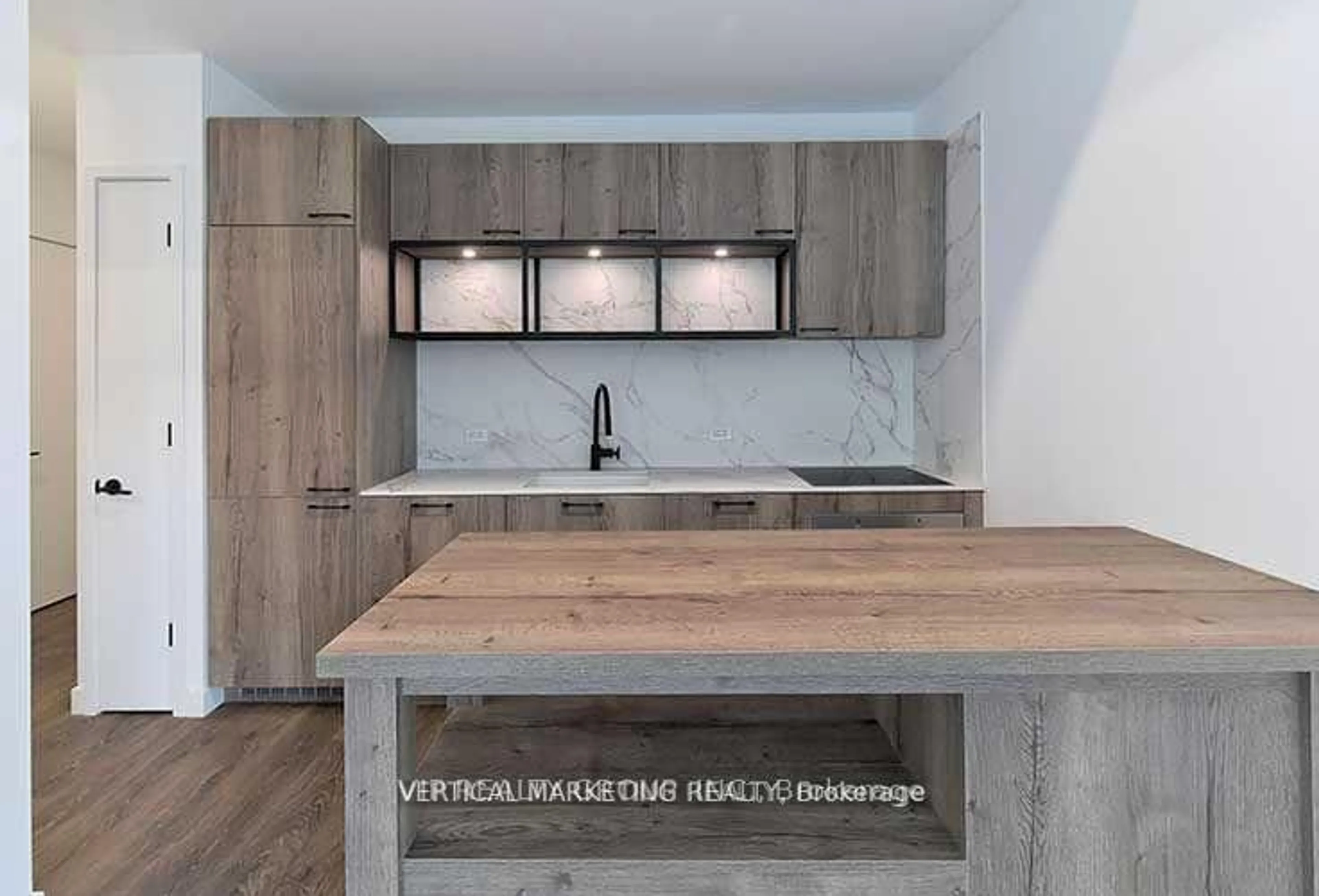 Unknown for 505 Richmond St #423, Toronto Ontario M5V 0P4