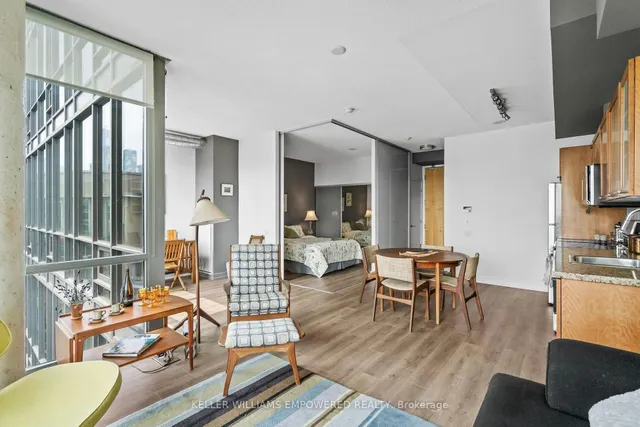 33 Mill St #1206, Toronto 5