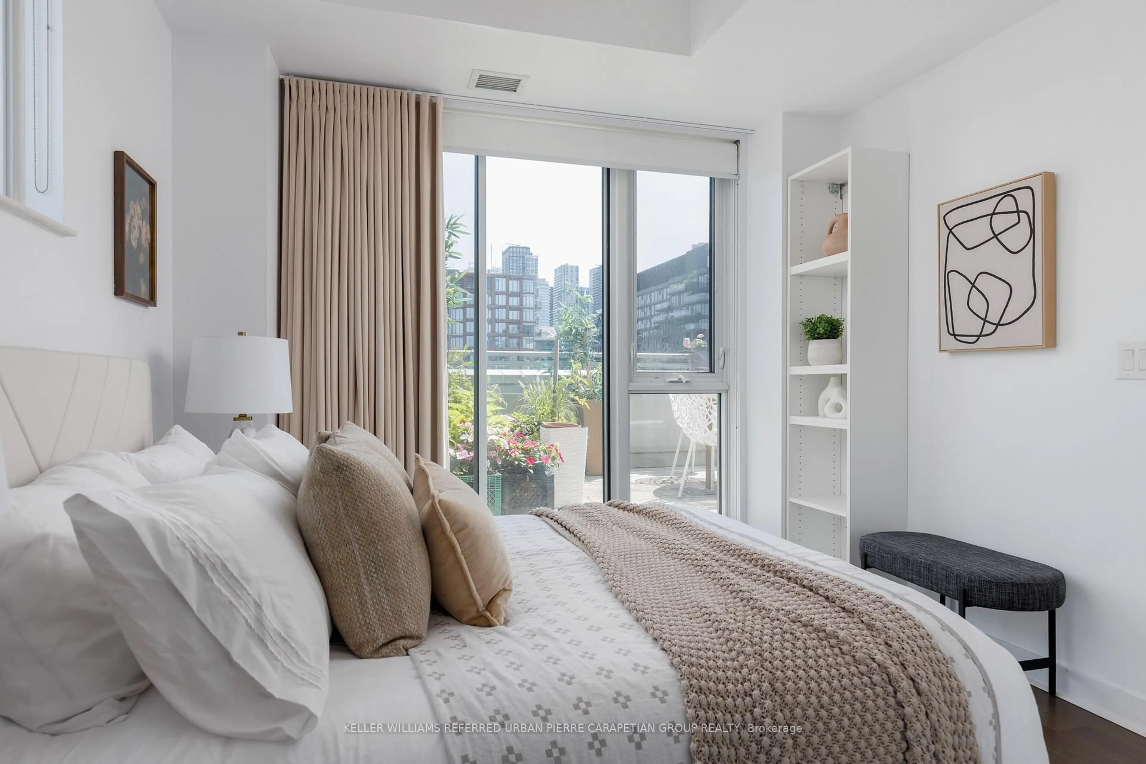 Bedroom with bed, unknown for 156 Portland St #610, Toronto Ontario M5V 0G1