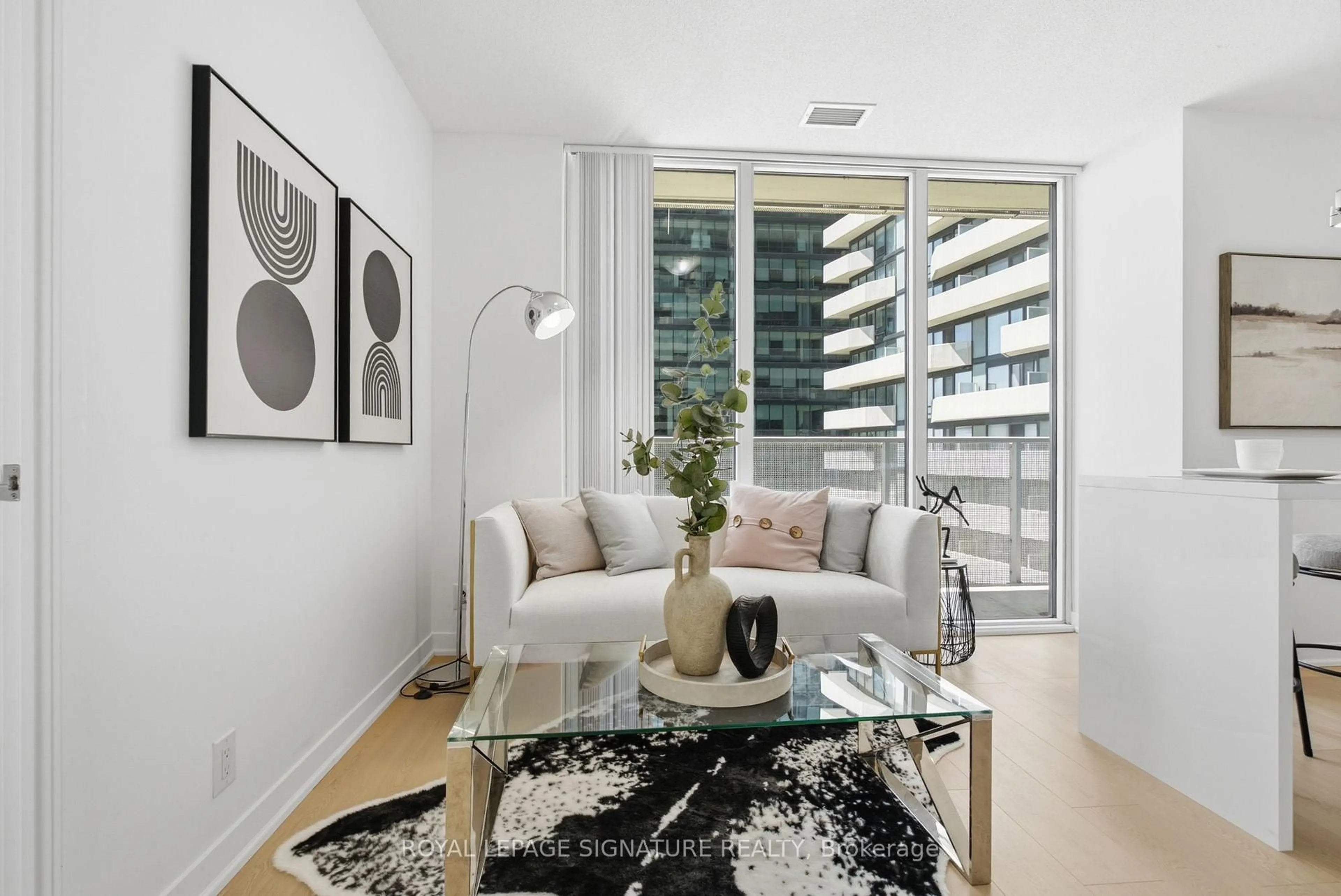 Unknown for 88 Harbour St #1710, Toronto Ontario M5J 0C3