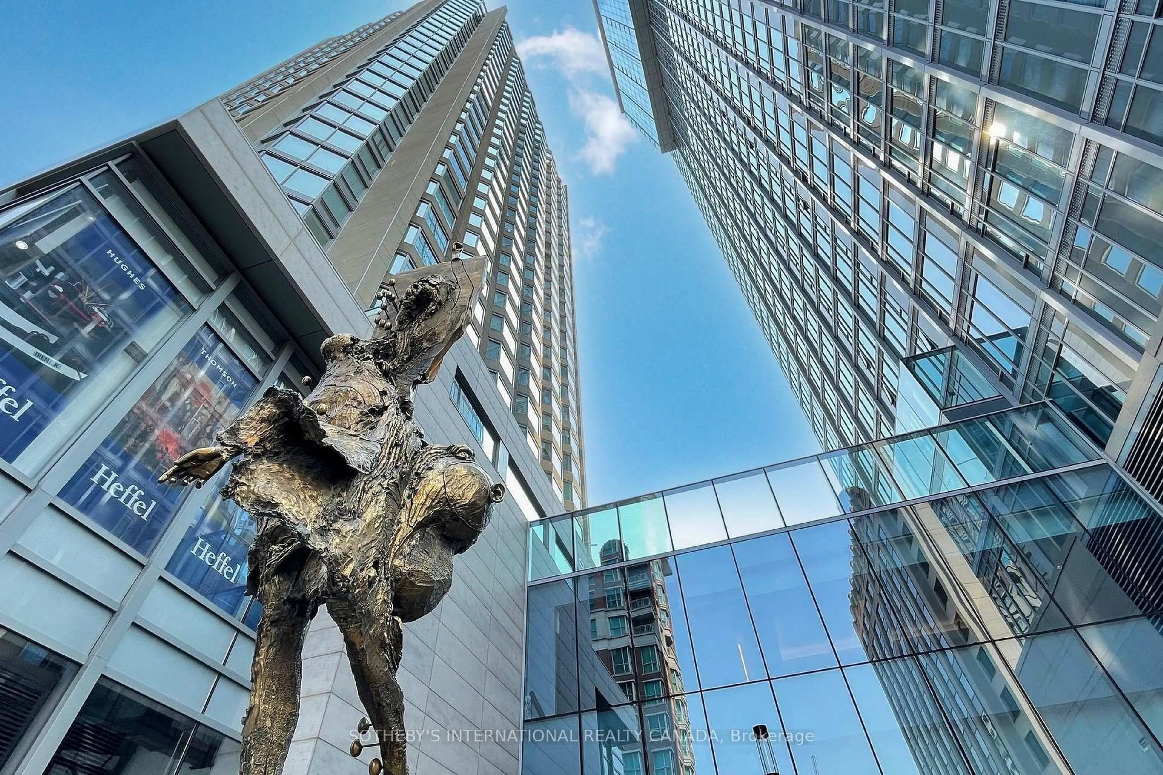 Unknown for 155 Yorkville Ave #917, Toronto Ontario M5R 0B4
