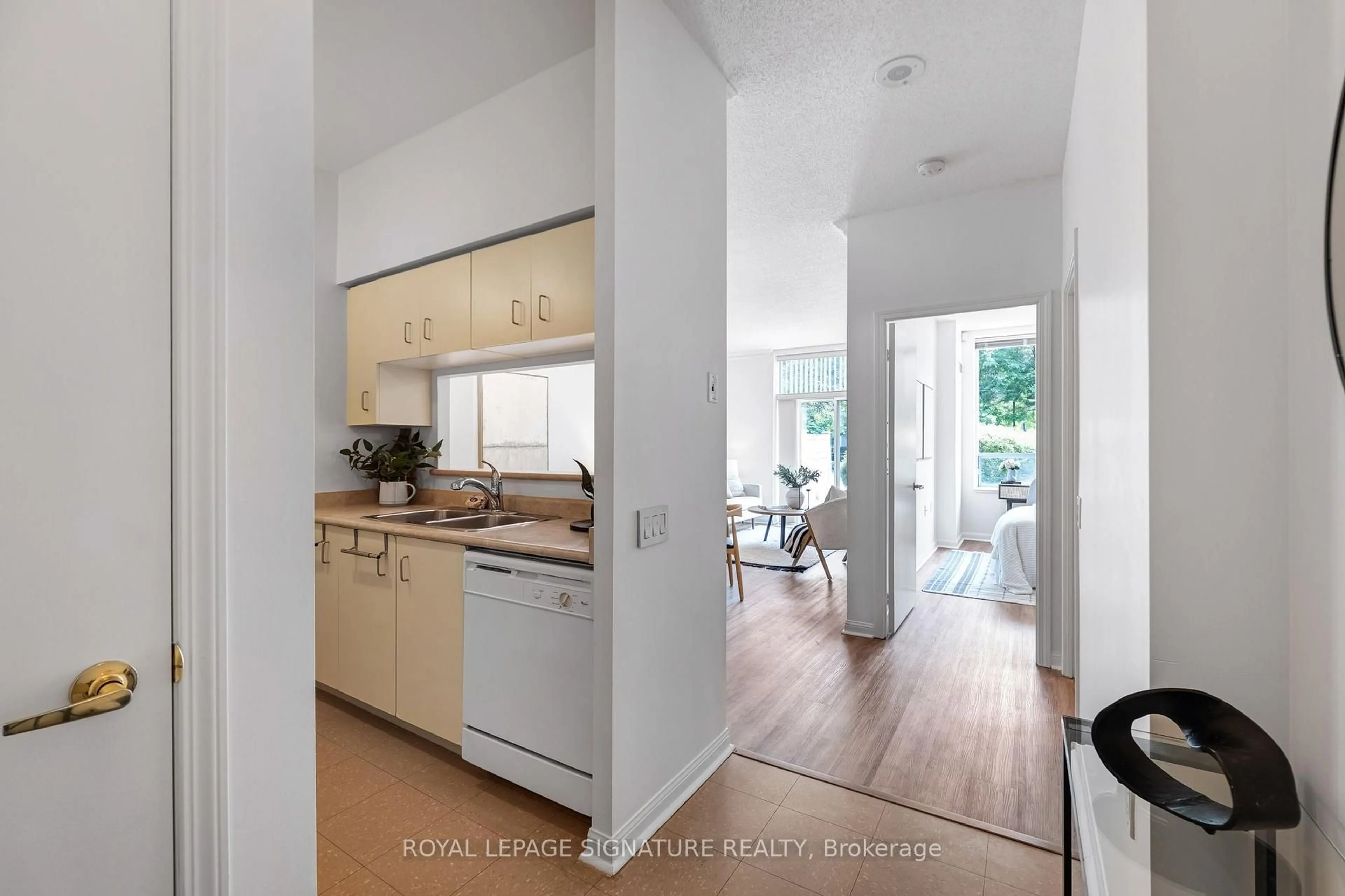 Open concept kitchen, unknown for 650 Lawrence Ave #106, Toronto Ontario M6A 3E8