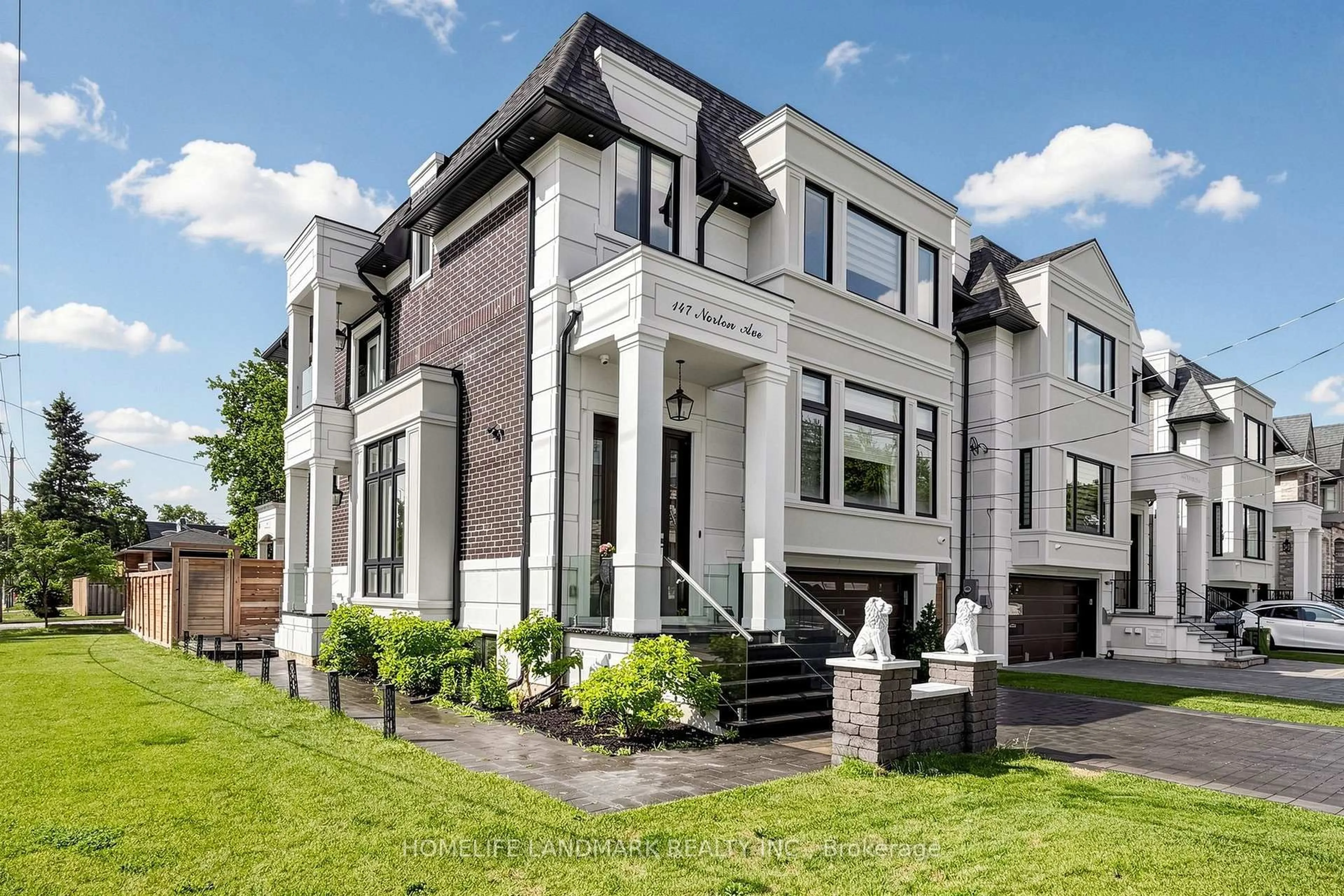 Home with brick exterior material, unknown for 147 Norton Ave, Toronto Ontario M2N 4A7