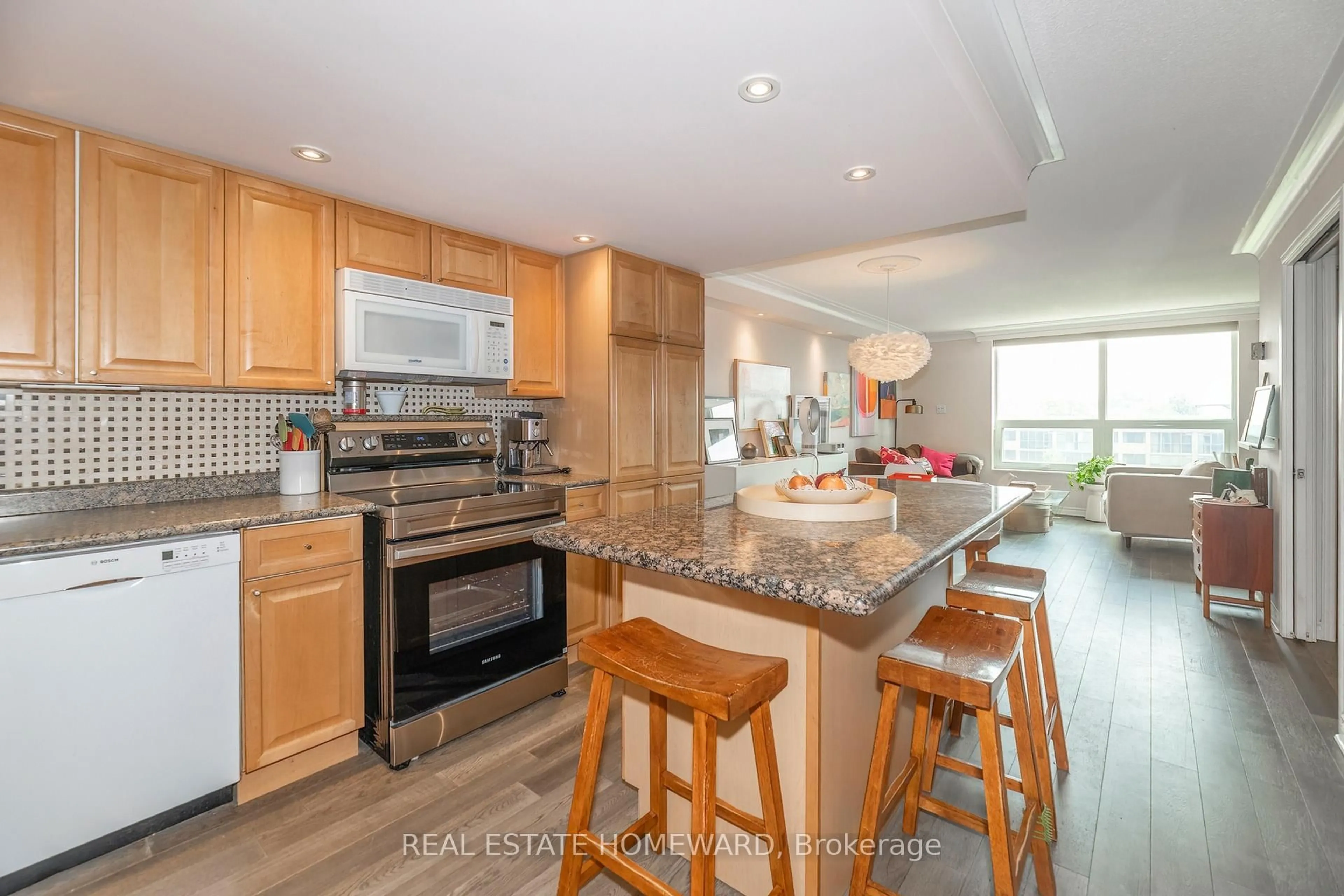Open concept kitchen, unknown for 77 Maitland Pl #615, Toronto Ontario M4Y 2V6