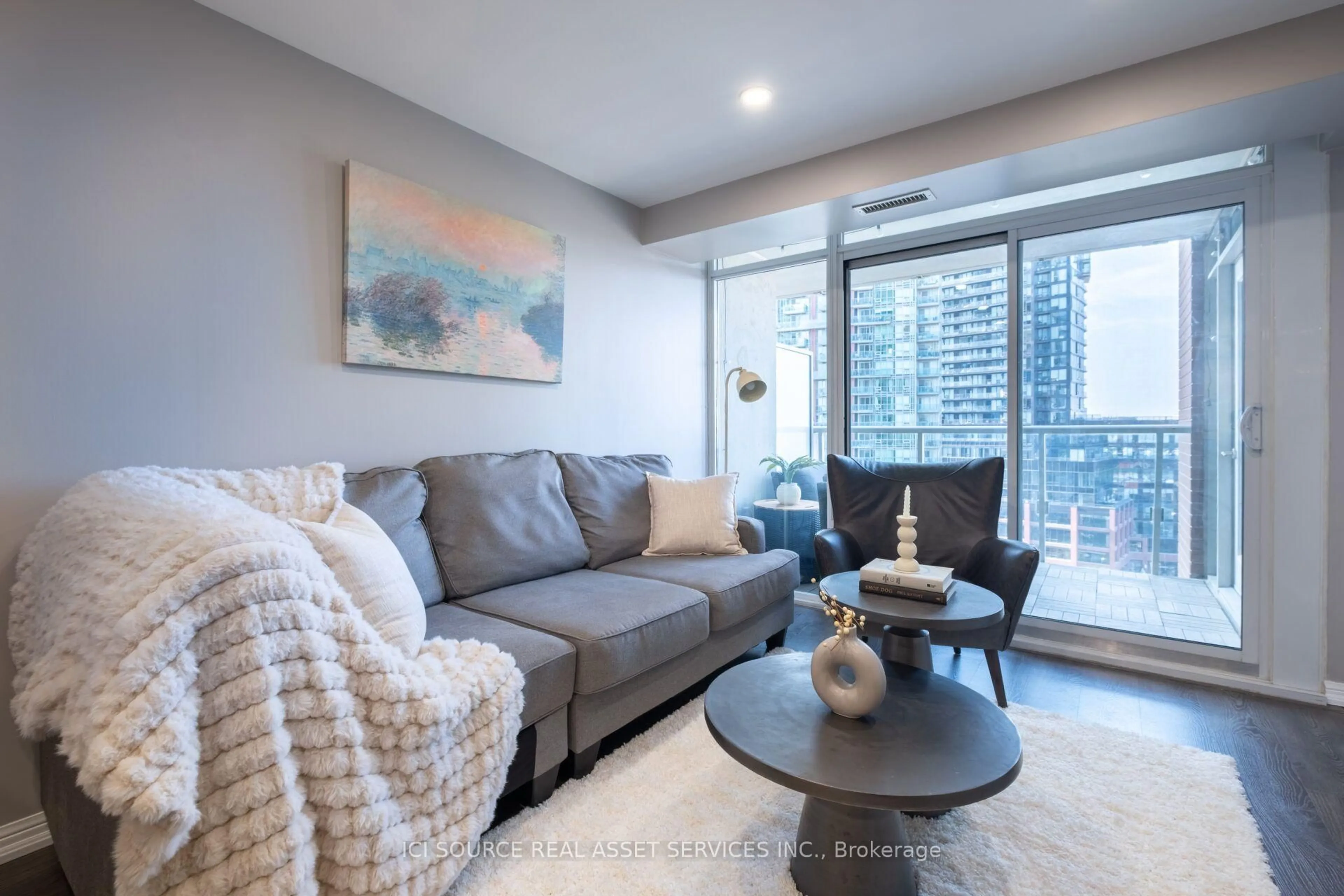 Living room with furniture, unknown for 125 Western Battery Rd #1109, Toronto Ontario M6K 3R8
