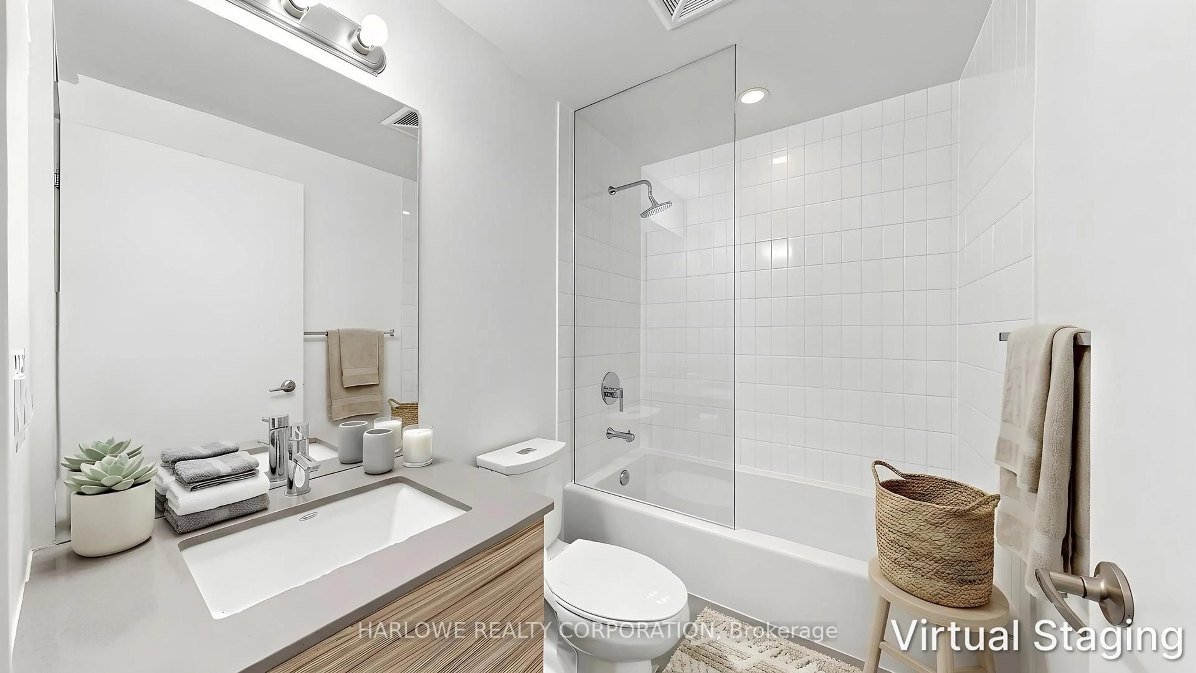 Standard bathroom, ceramic/tile floor for 210 Simcoe St #510, Toronto Ontario M5T 1T4