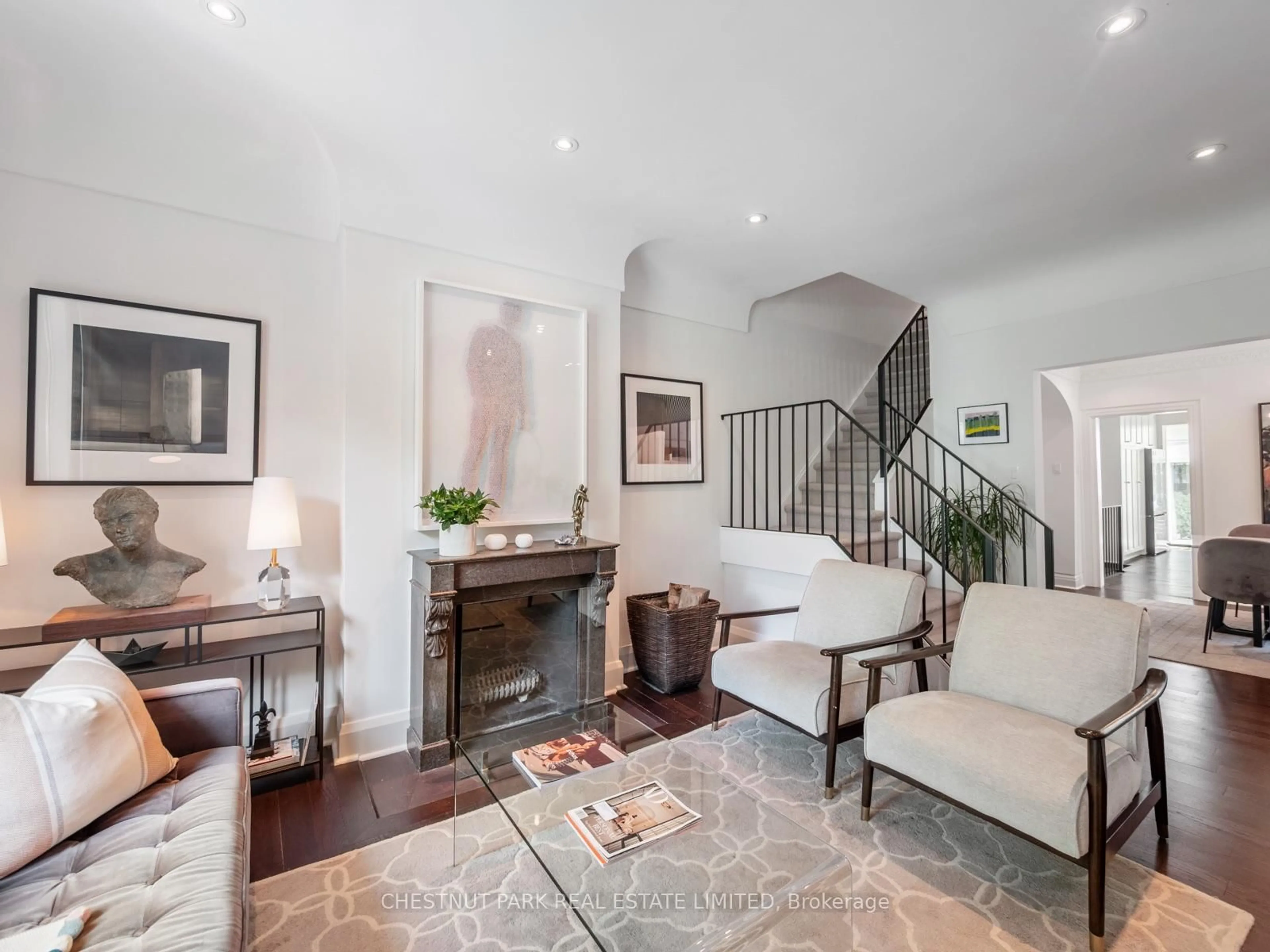 Unknown for 113 Cottingham St, Toronto Ontario M4V 1B9