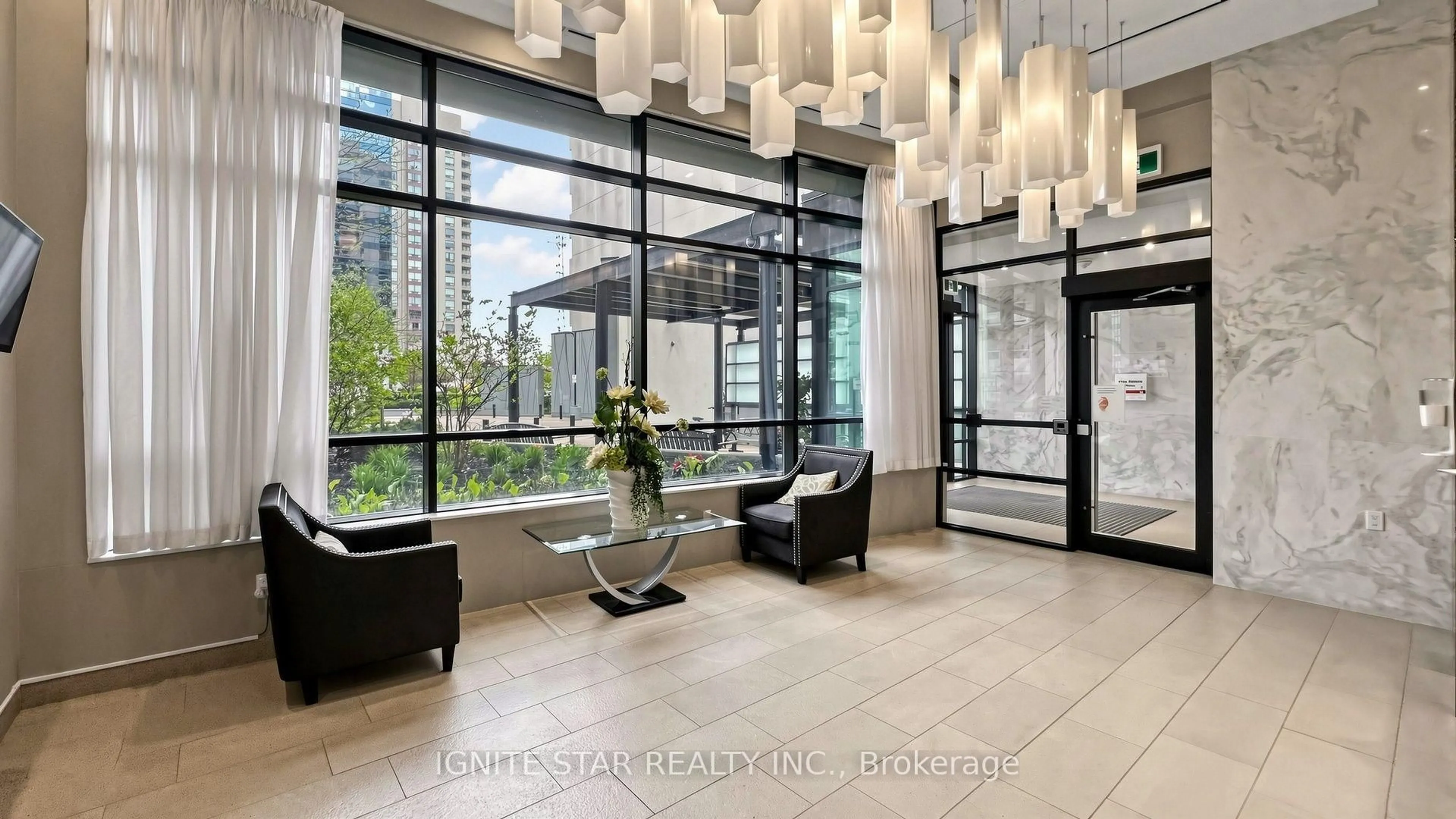 Indoor foyer for 5740 Yonge St #1201, Toronto Ontario M2M 0B1