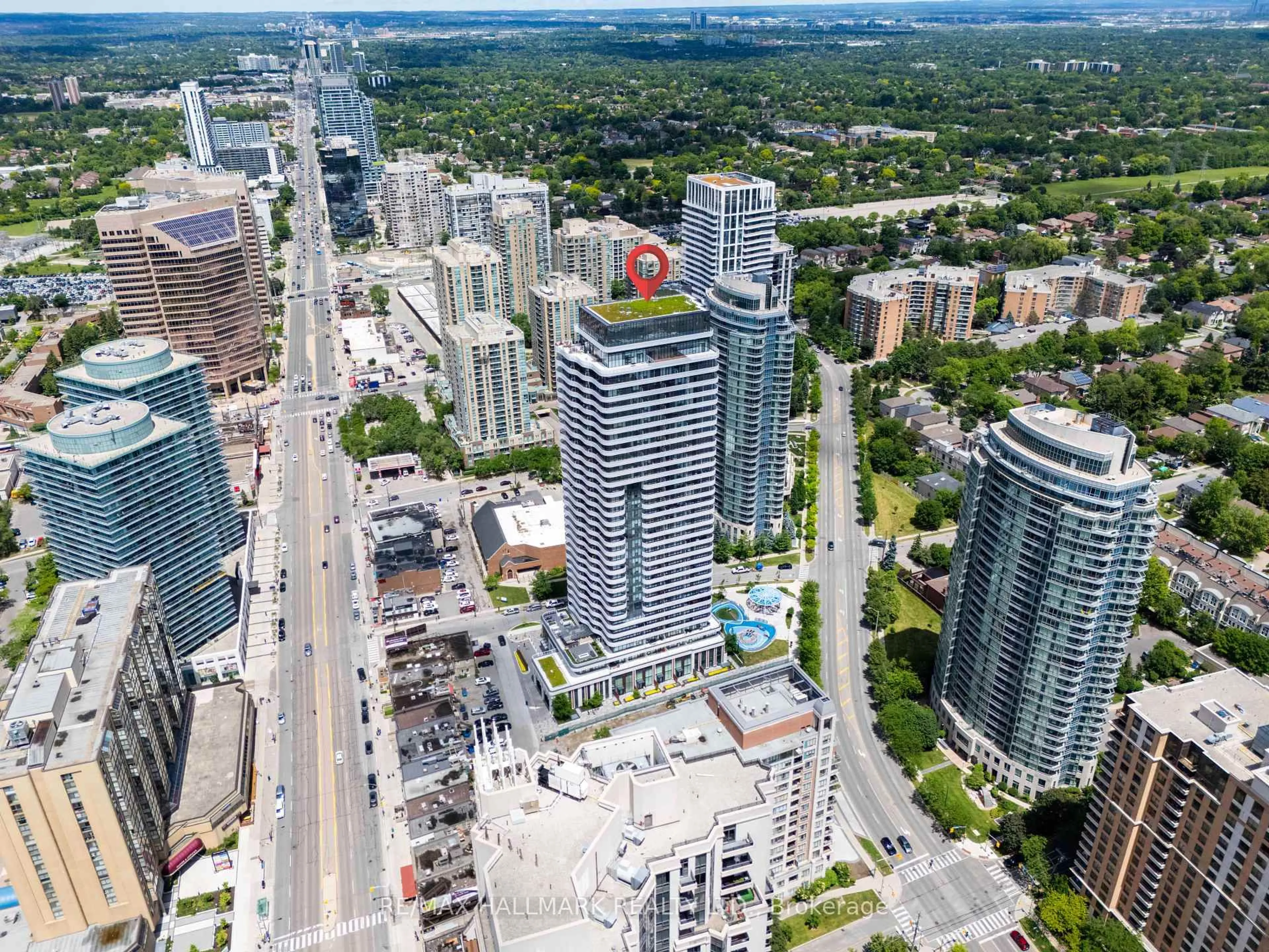 A pic from outside/outdoor area/front of a property/back of a property/a pic from drone, city buildings view from balcony for 15 Holmes Ave #702, Toronto Ontario M2N 0L4