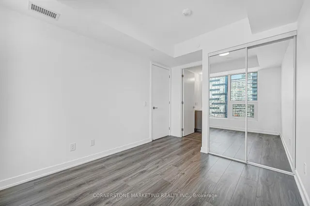 100 Queen St #2301, Toronto 5