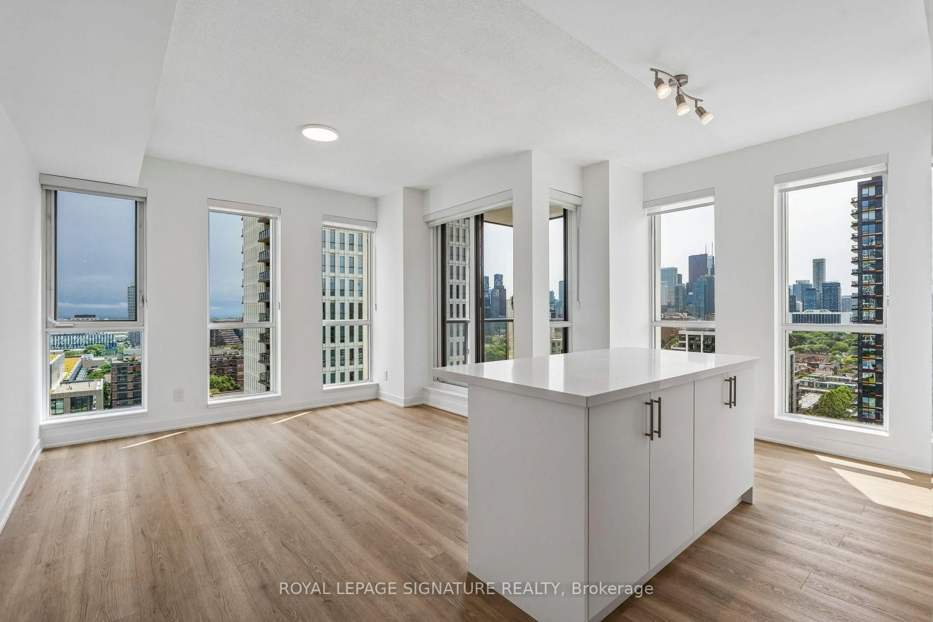 Open concept kitchen, unknown for 170 Sumach St #1806, Toronto Ontario M5A 0C3