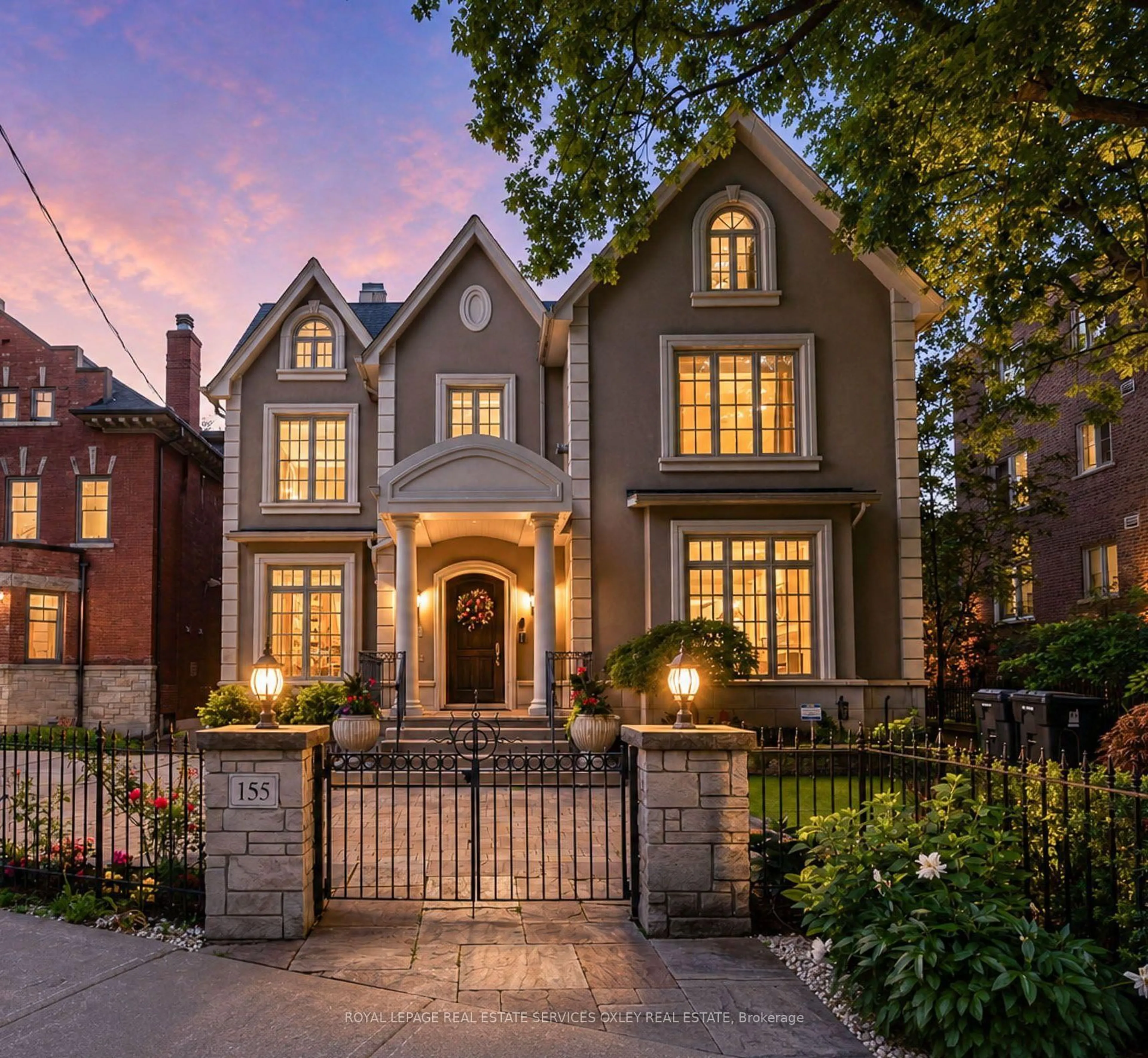 Home with brick exterior material, street for 155 South Dr, Toronto Ontario M4W 1S3